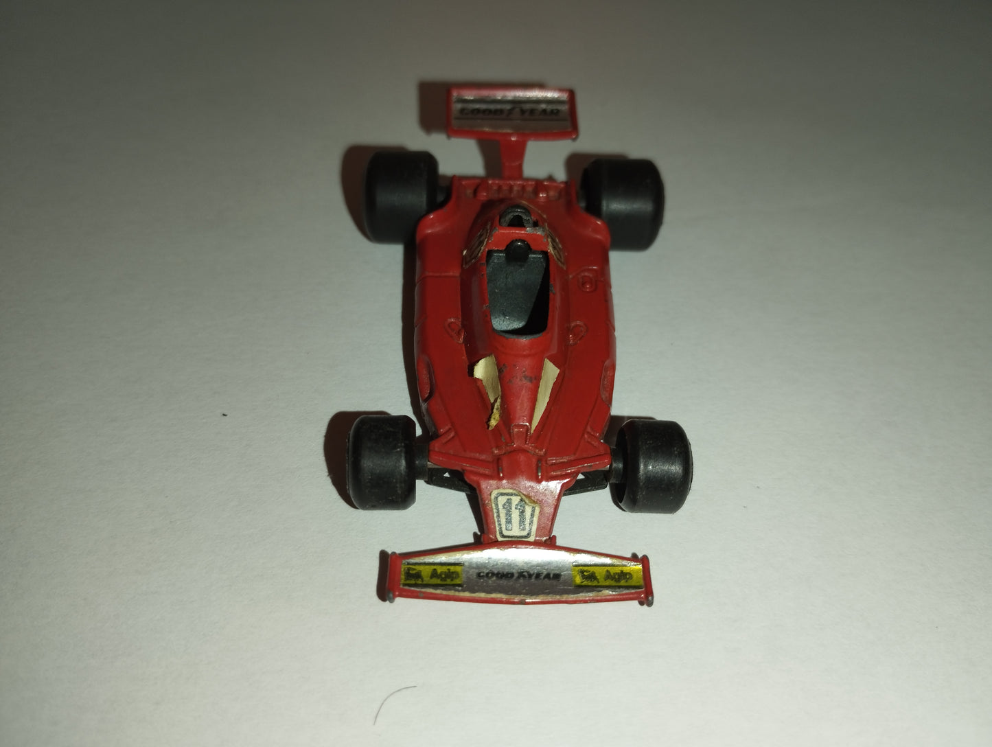 Ferrari 312T2 Polistil model

 Scale 1:55