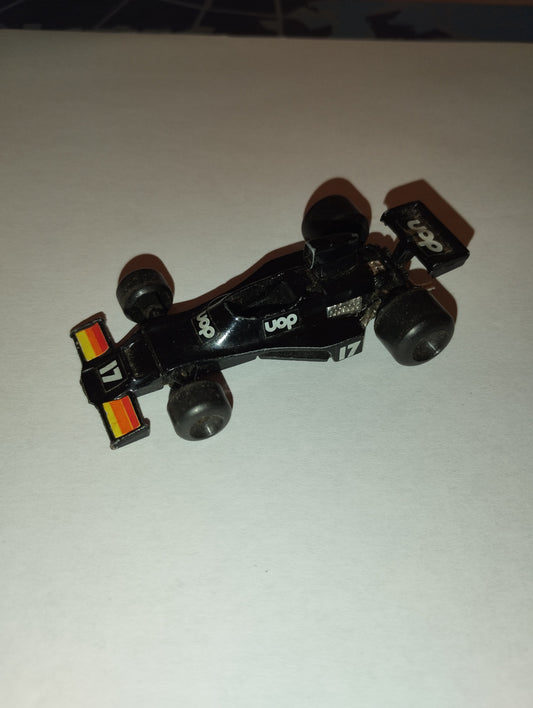 Shadow DN4 Polistil model

 Scale 1:55