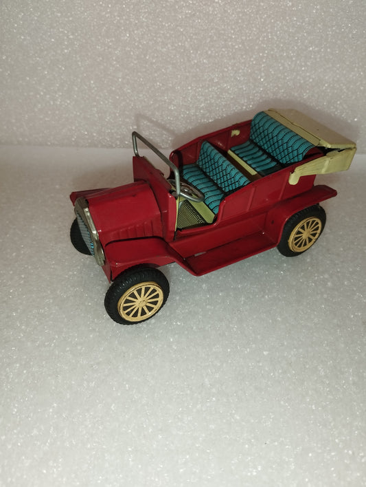 Vintage Tin Car Model from the 60s

 Made in Japan
