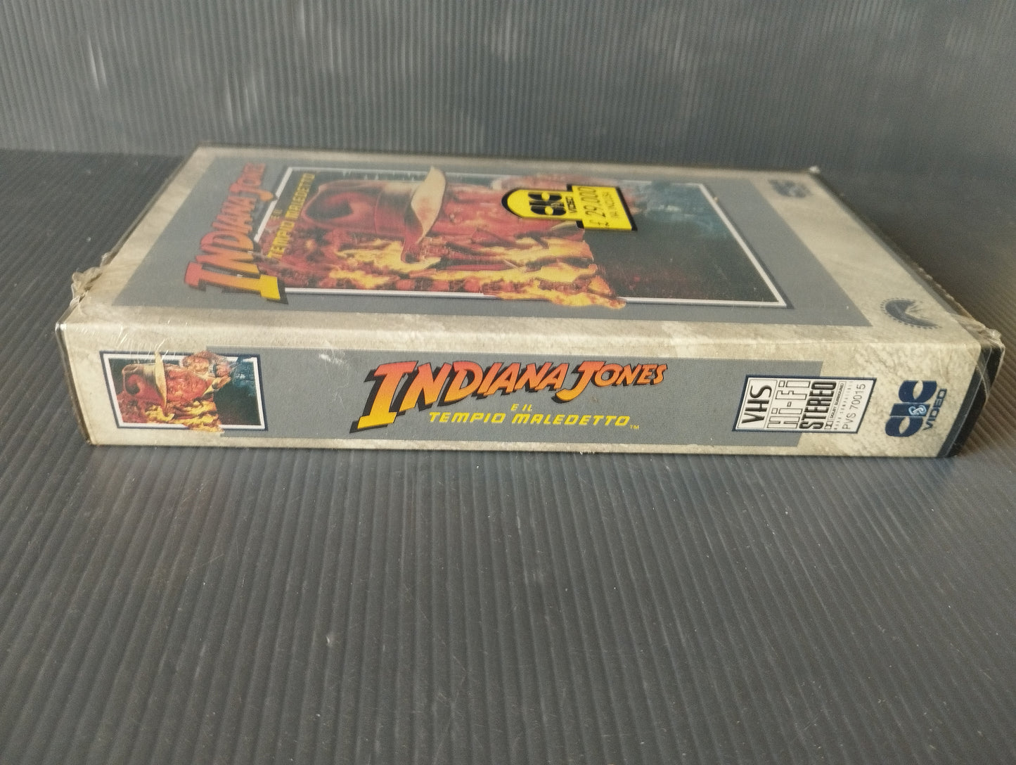 Indiana Jones and the Temple of Doom VHS

 Published by CIC Video