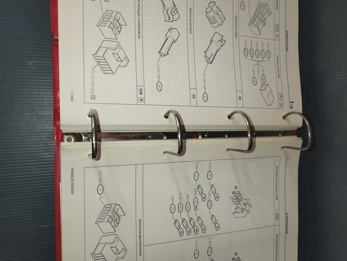 Original Alfa Romeo 155 Repair Instruction Manual

 1st Edition 07/91