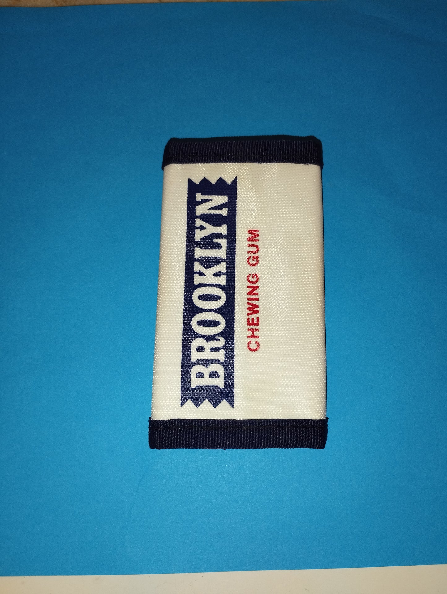 Brooklyn Chewing Gum Vintage Keyring

 In synthetic fabric