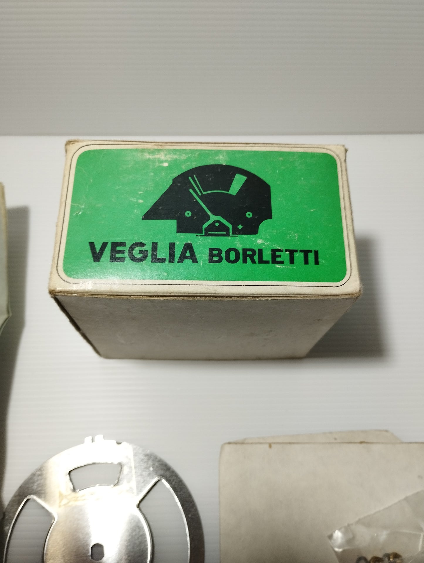 Veglia Borletti Water Thermometer

 New Fiat 128