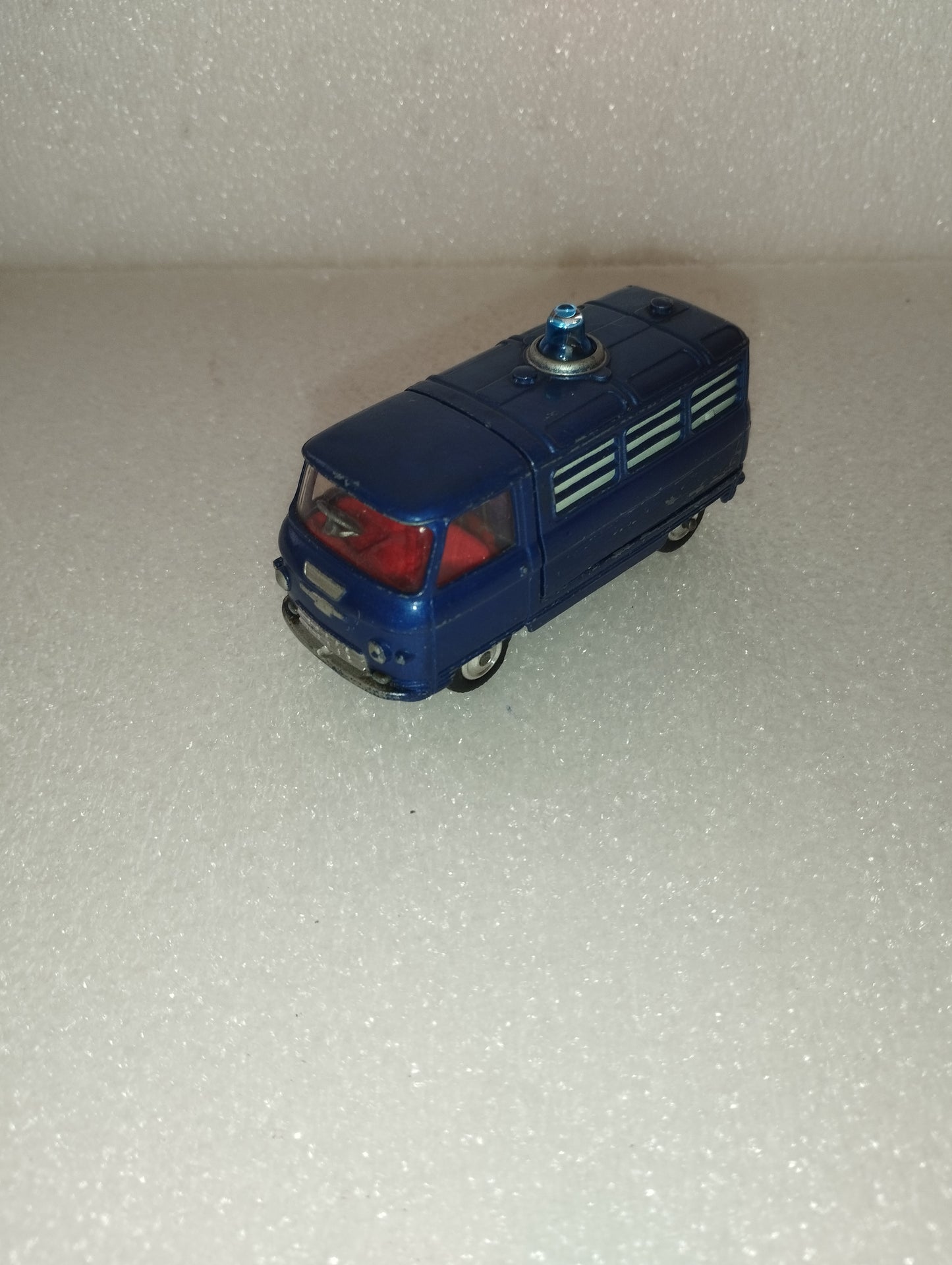 Modellino Commer 3/4 Ton Chassis Police Corgi Toys

Scala  1:43