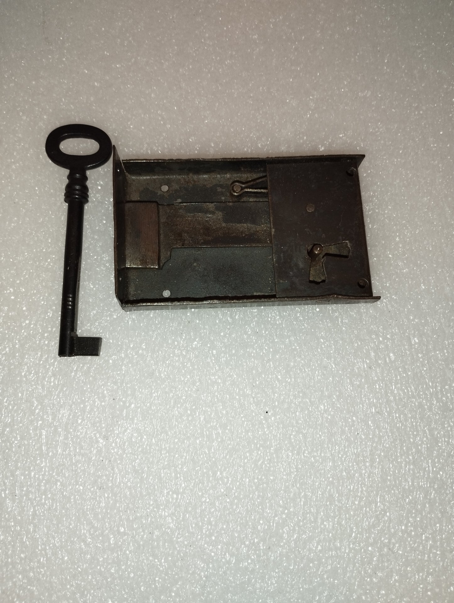 Ancient Lock With Key

 Working