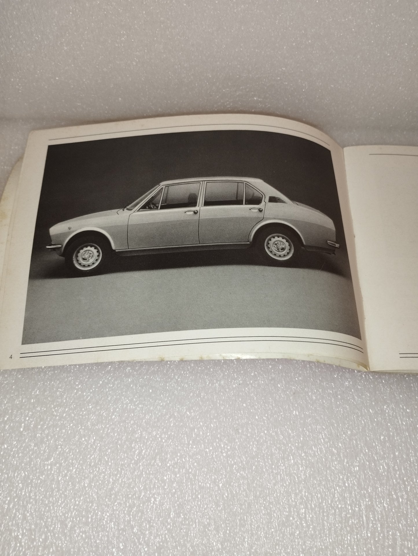 Alfa Romeo Alfetta 1.6 Use and Maintenance Manual