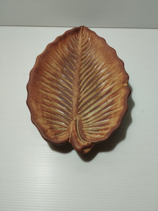 Vallauris Ceramic Leaf

 Vintage