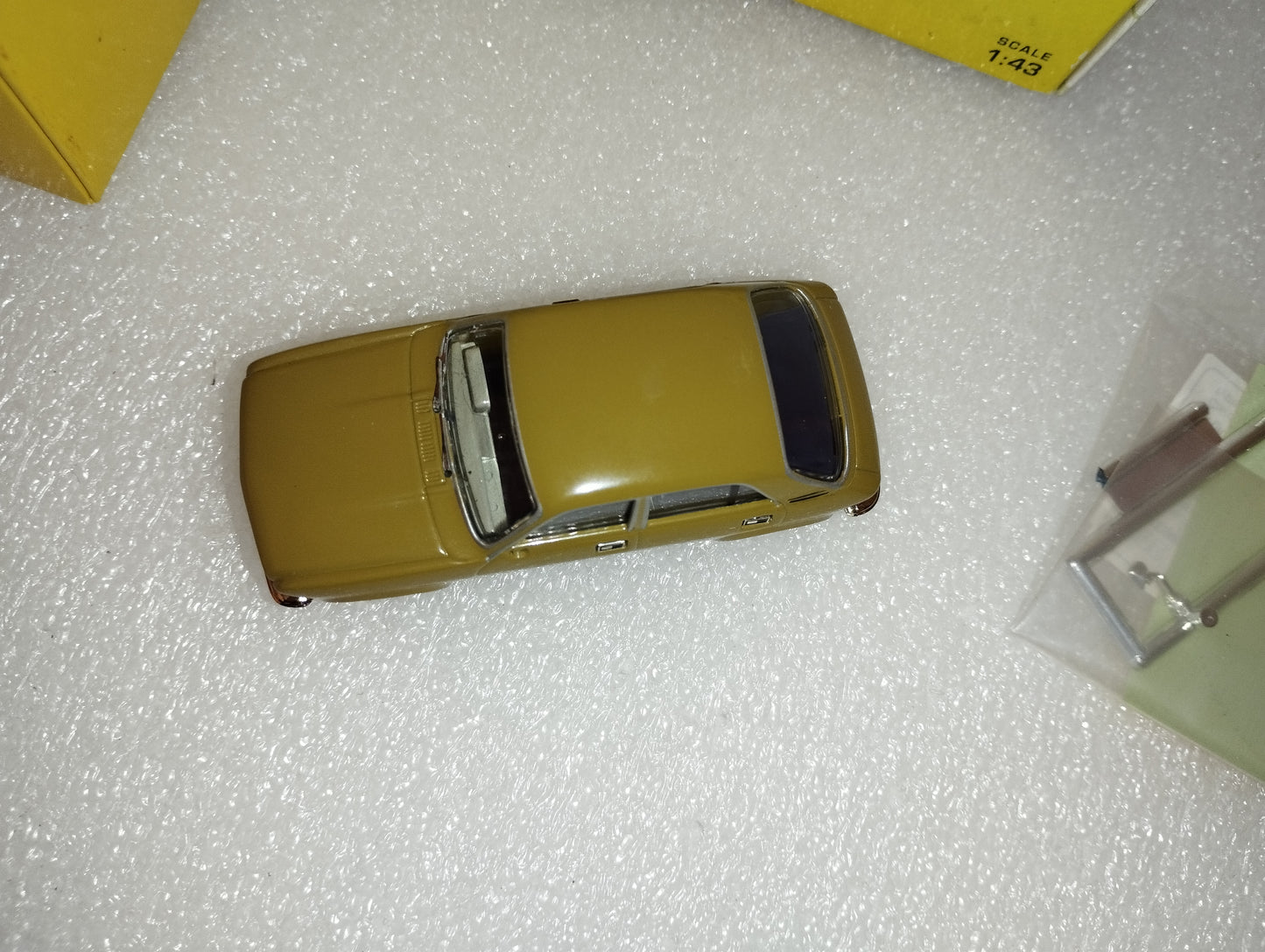 Austin Allegro model

 Scale 1:43