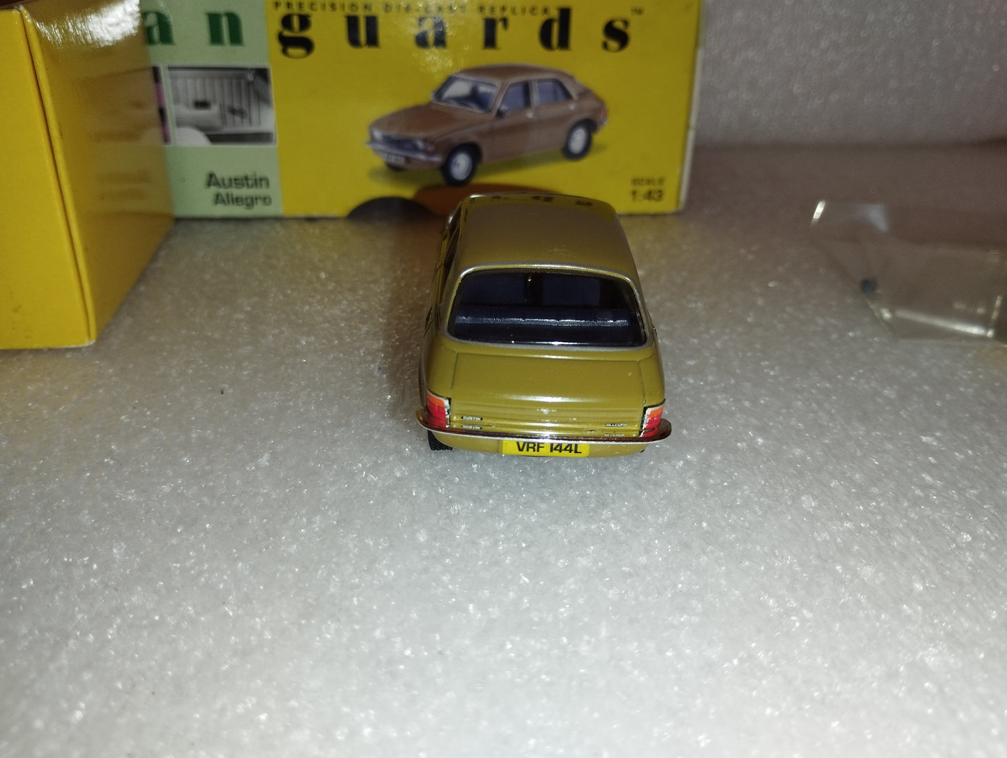 Austin Allegro model

 Scale 1:43