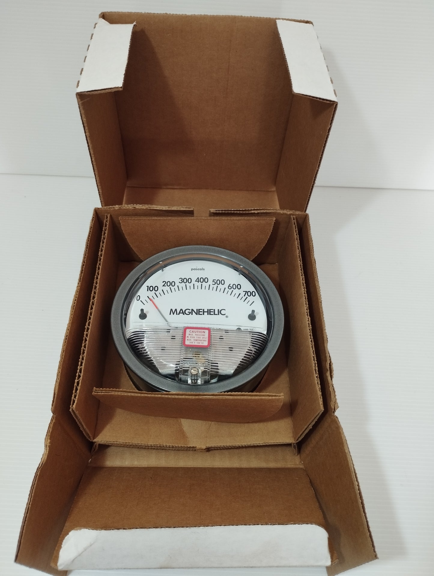 Dwyer pressure gauge

 Made in USA