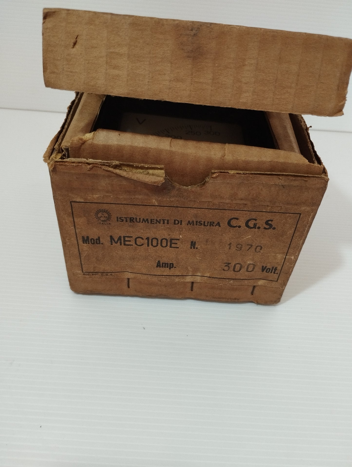 CGS Industrial Voltmeter

 Mod.MEC100E