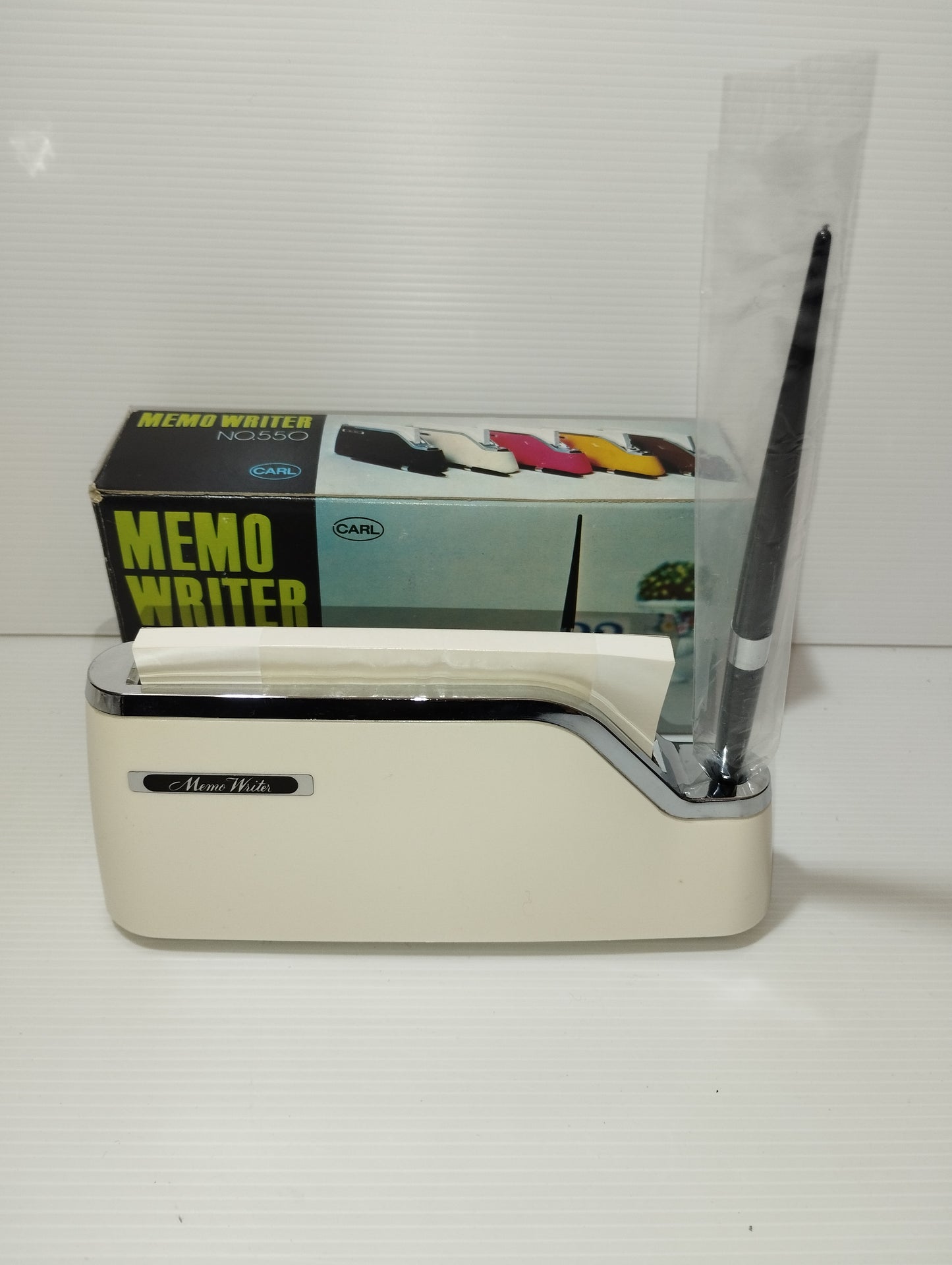 Memo Writer Carl

 Made in Japan

 Advertising from the 70s