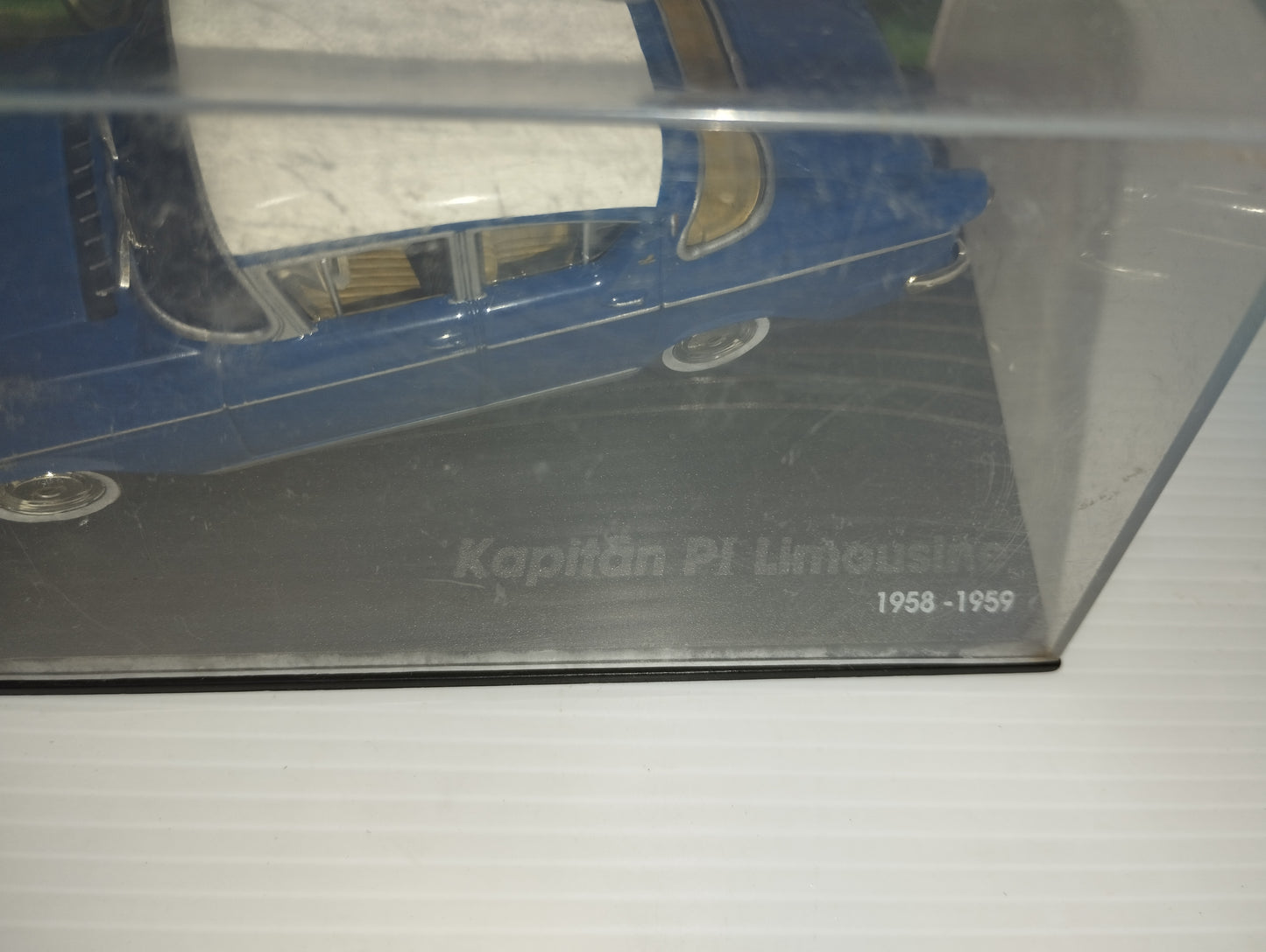 Opel Kapitan PI Limousine model 1958/59

 1:43 scale