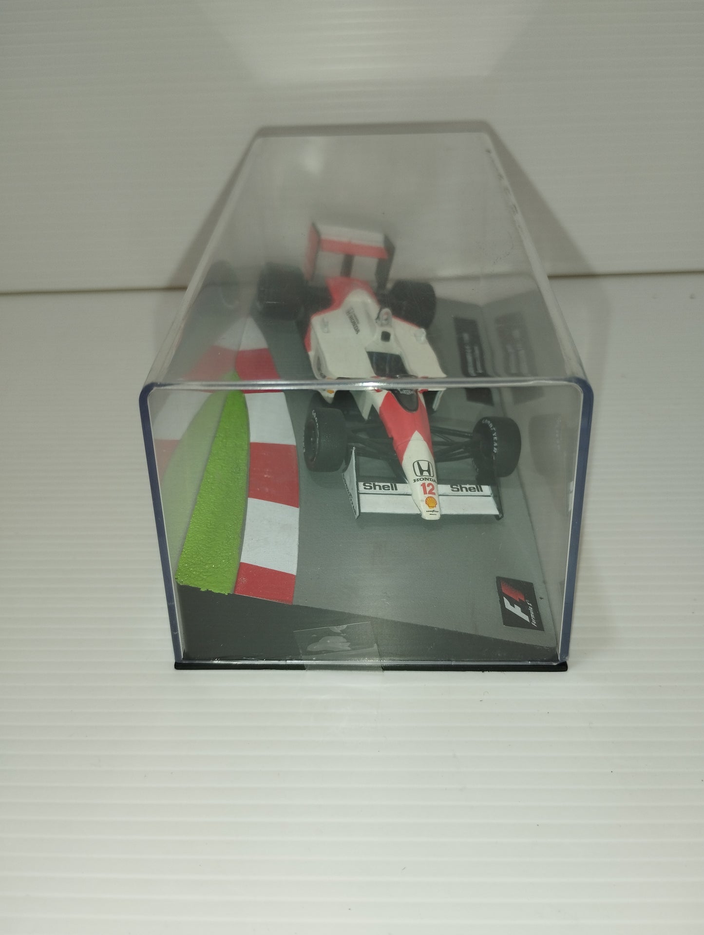 Mc Laren MP 4/4 Ayrton Senna model 1:43 scale