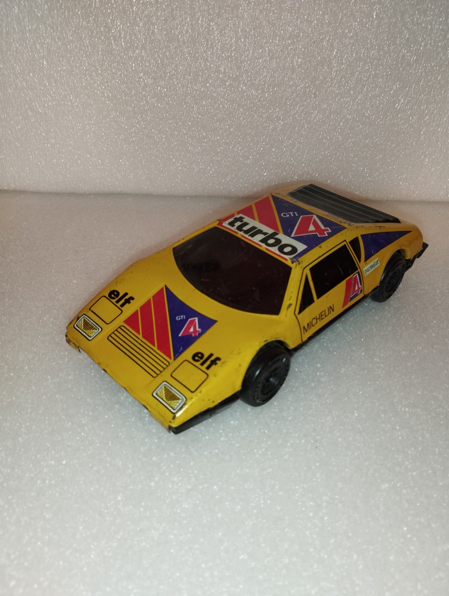 Auto Racing Team Tin Model

 70s/80s