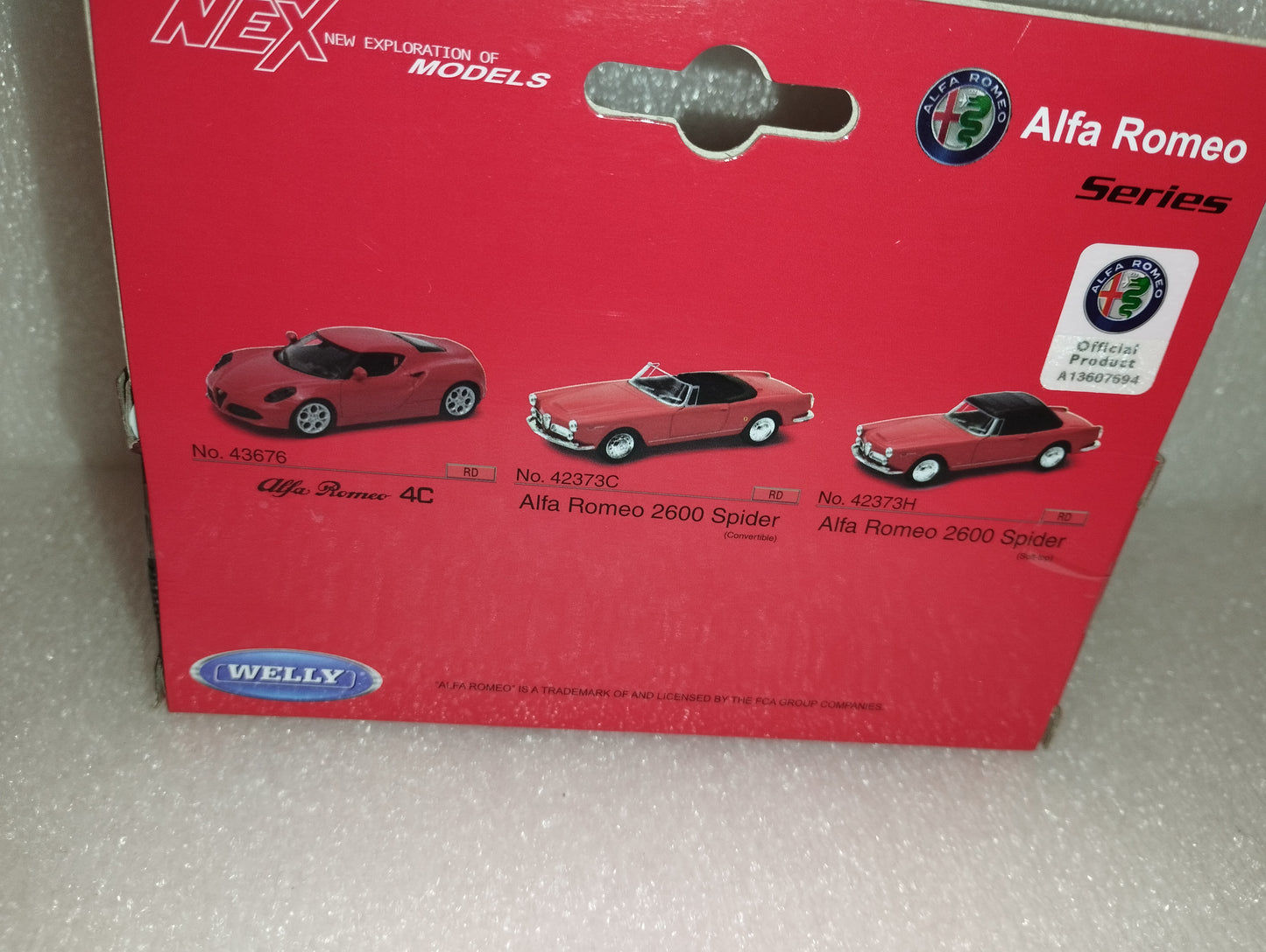 Modellino Alfa Romeo 2600 Spider



Prodotto da Welly



Die Cast Metal



Scala 1:39