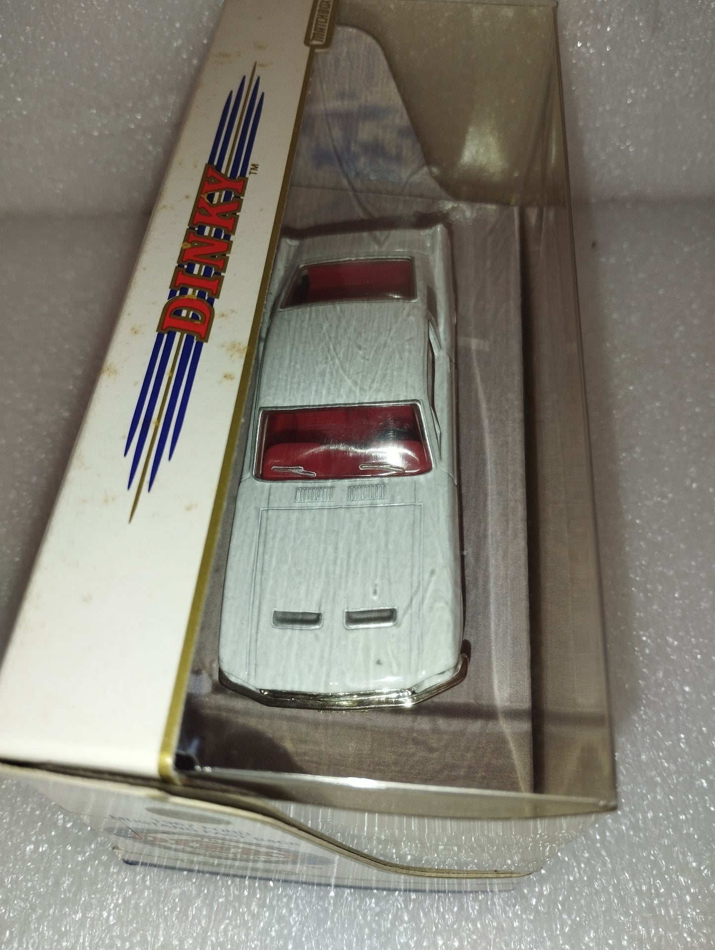 Modellino Ford Mustang FastBack 1967

Prodotto da Dinkt MatchBox cod.DY16-B