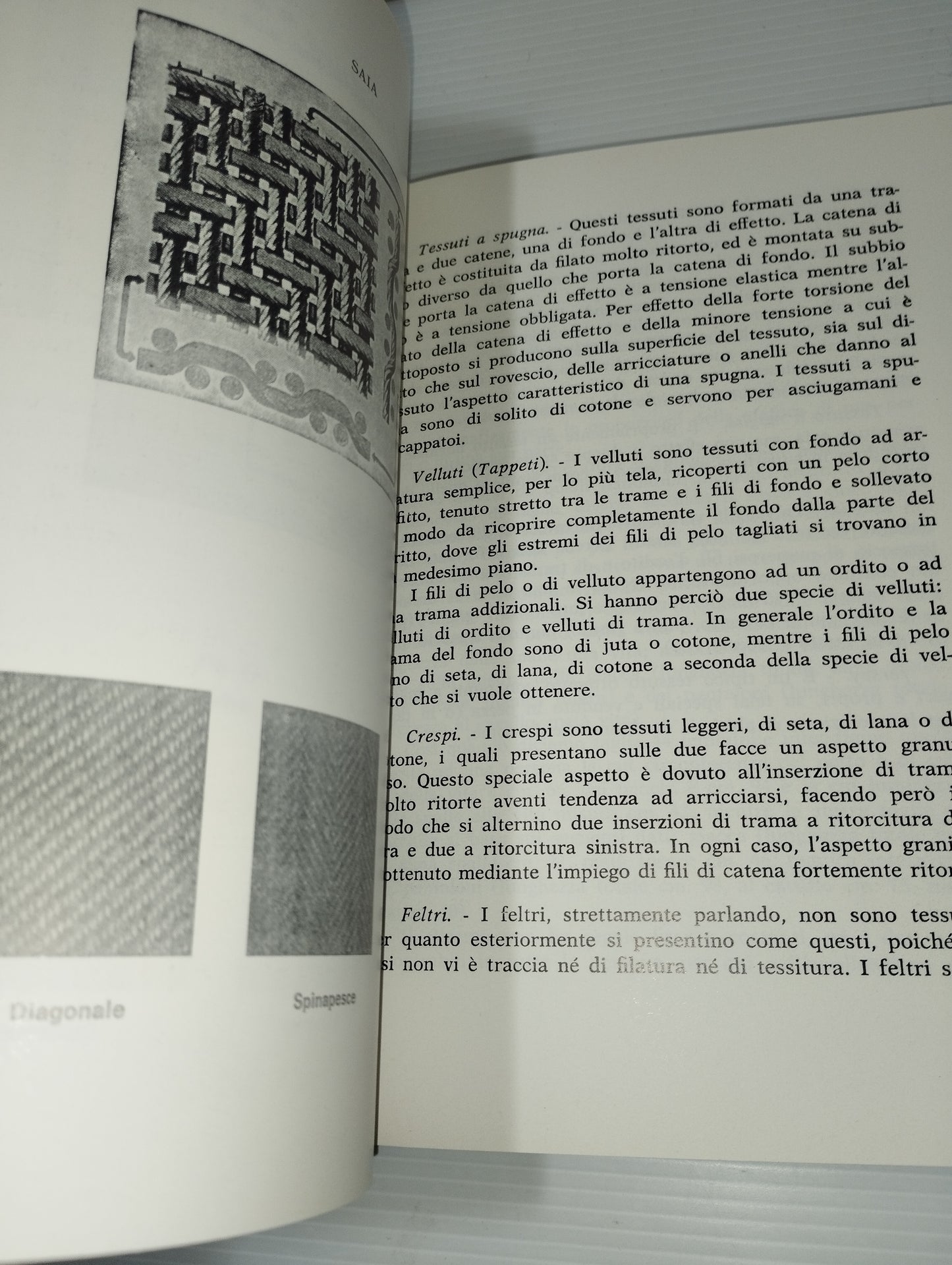 Manuale Merceologico Dei Tessili Mario Lorenzato

Editrice S. Marco