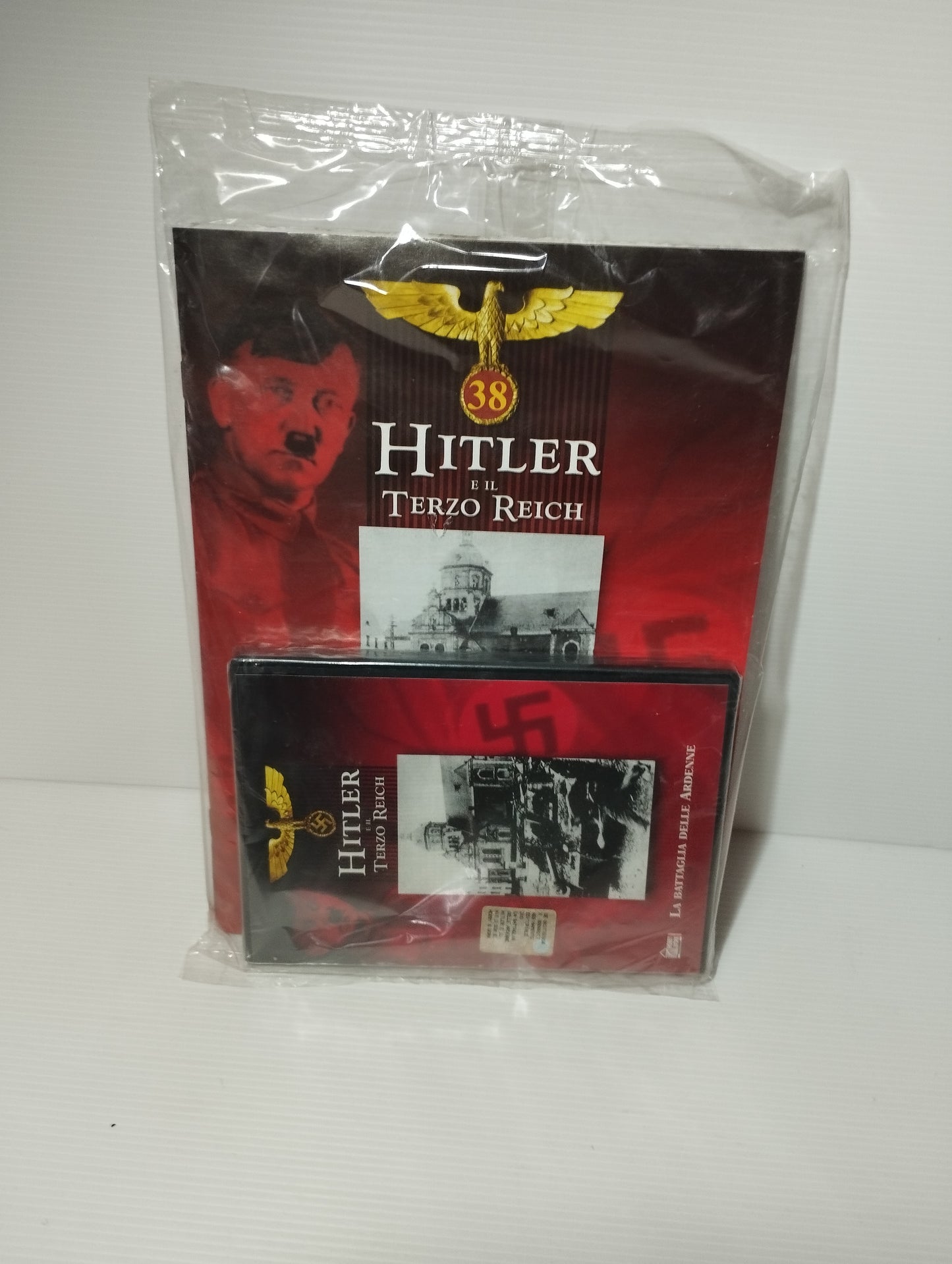 Hitler and the Third Reich N.38 DVD + Booklet
 Title: The Battle of the Bulge