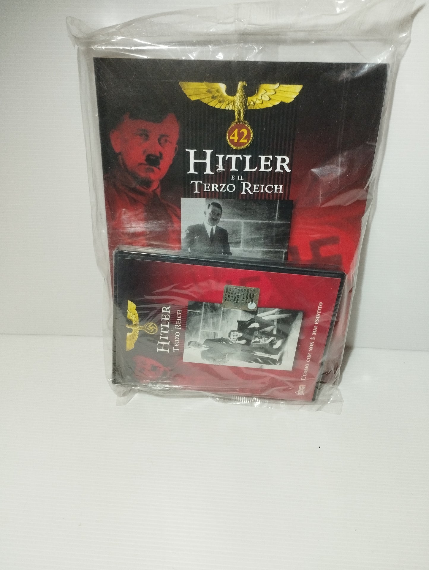 Hitler and the Third Reich N.42 DVD + Booklet
 Title: The Man Who Never Was