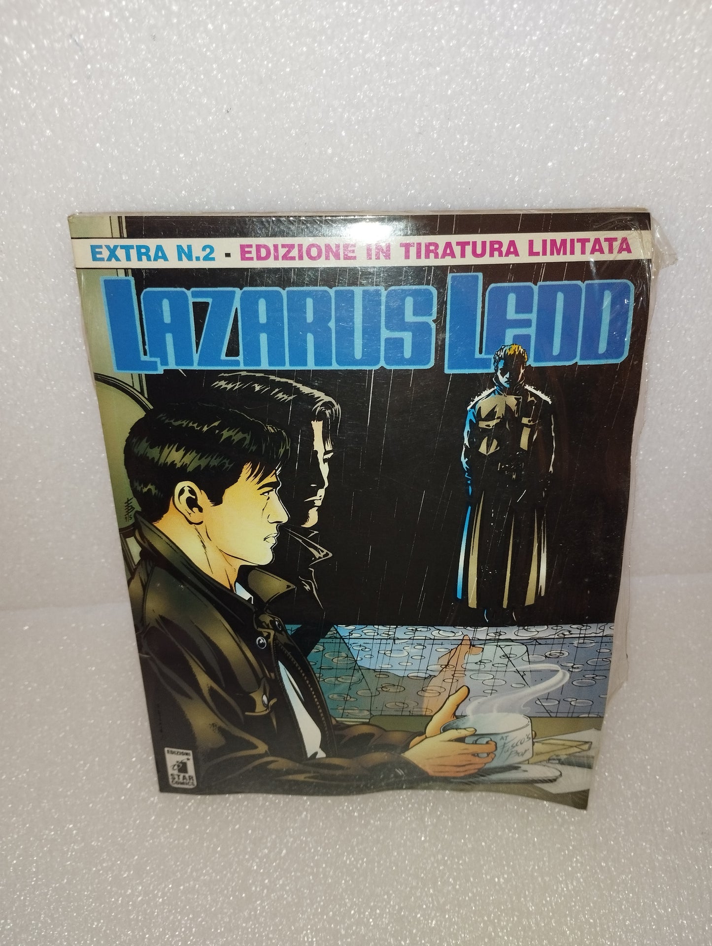 Fumetto Lazarus Ledd Extra N.2 + Poster+ Musicassetta

Edizione in tiratura limitata