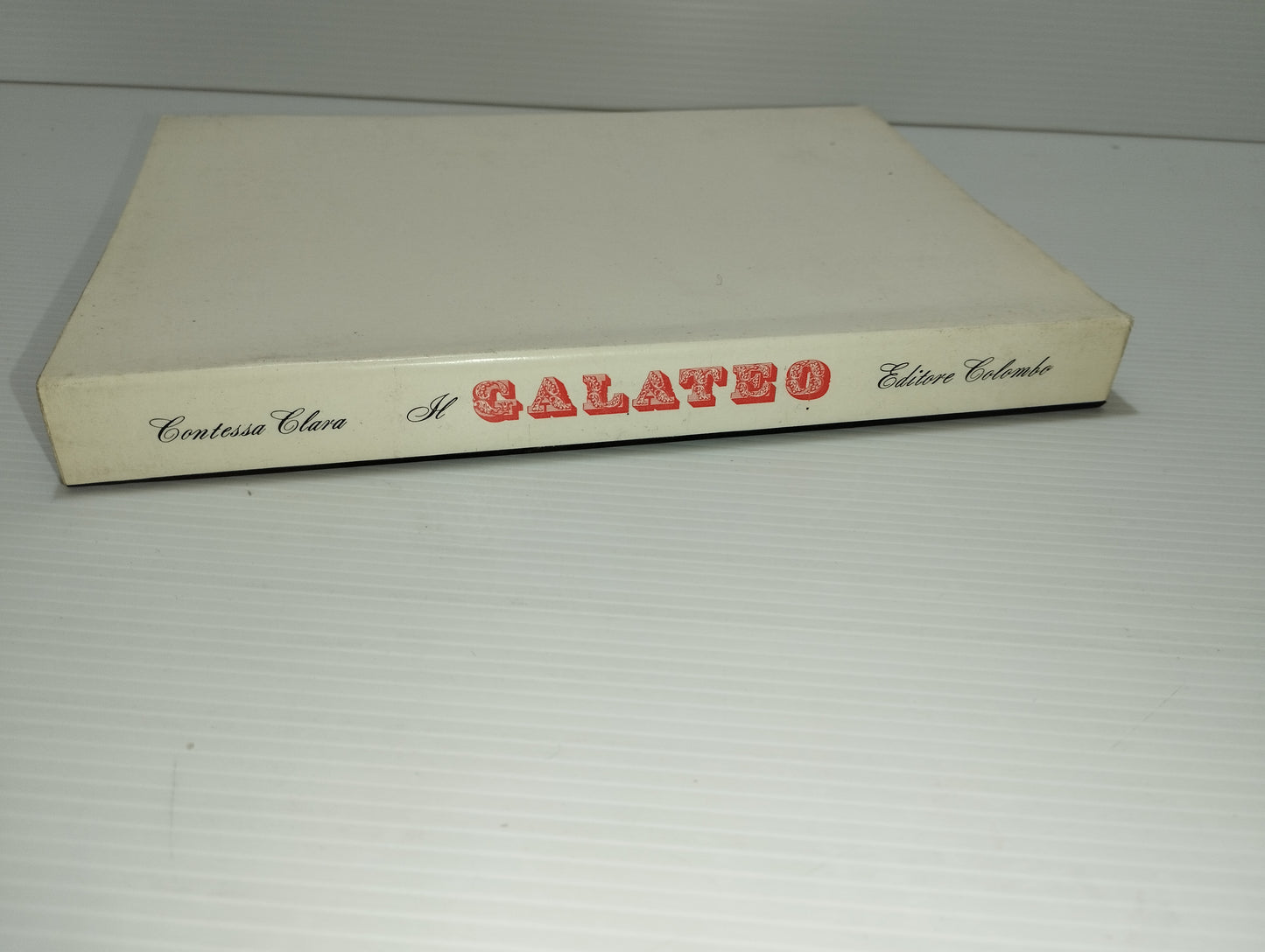 Book Il Galateo Contessa Clara

 Published by Editore Colombo