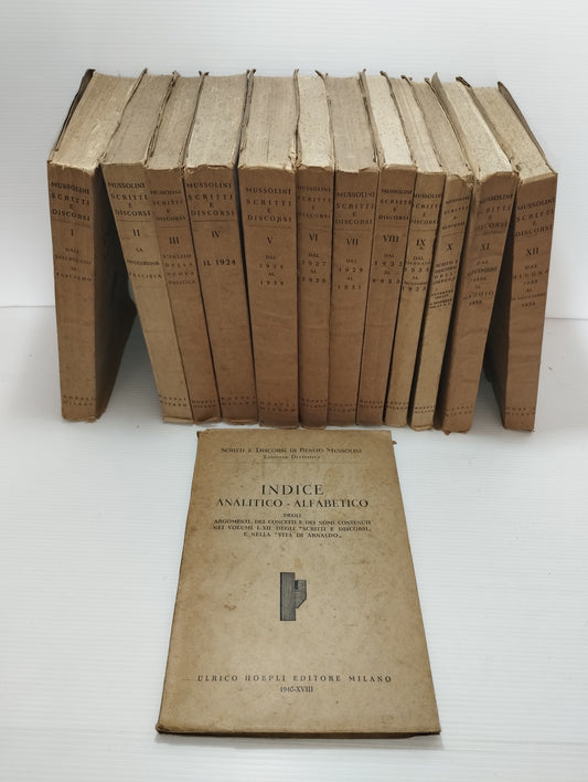 Scritti E Discorsi D Benito Mussolini 13 Volumi
Edito negli Anni 30 da Ulrico Hoepli Editore Milano