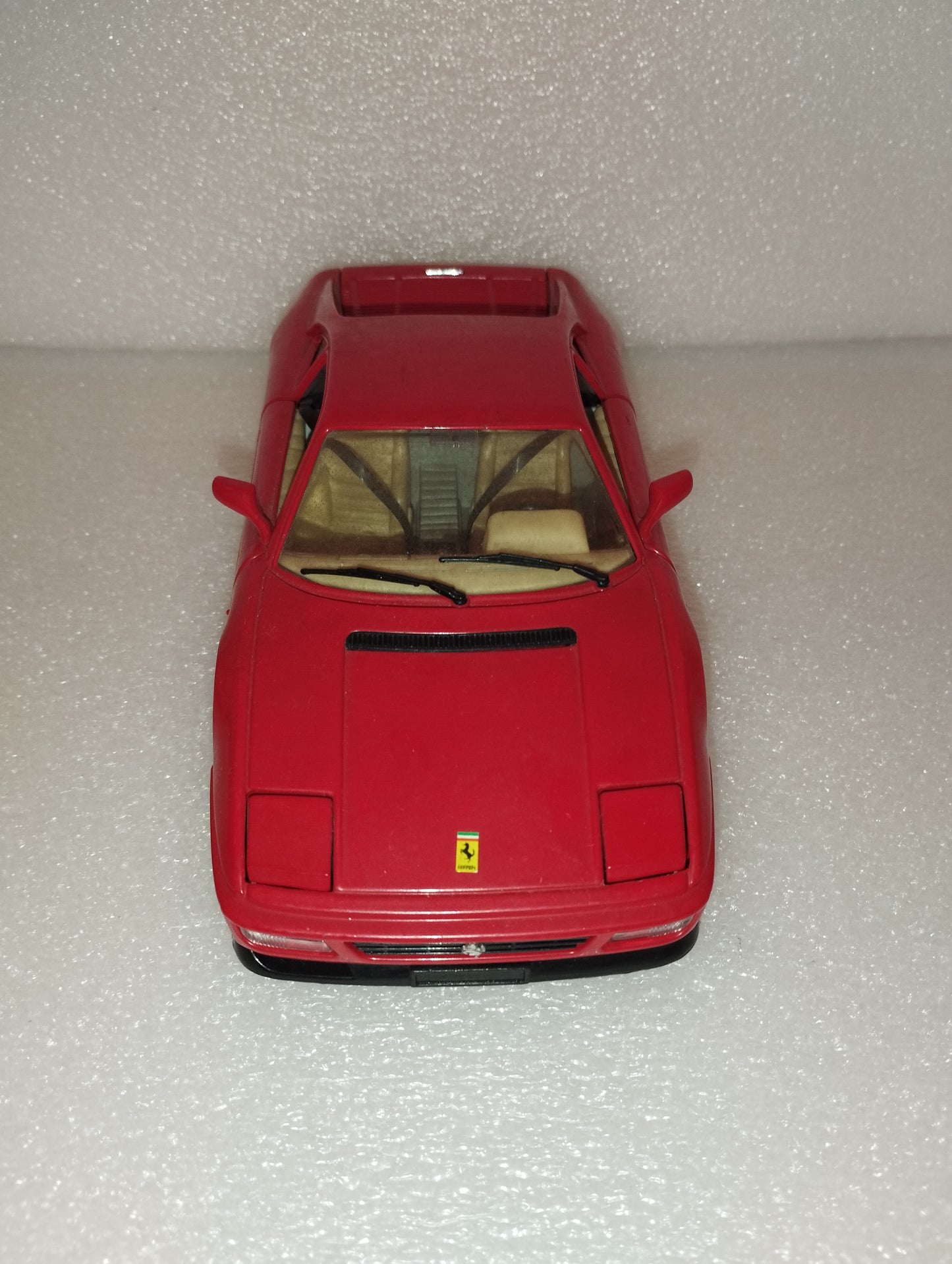 Modellino Ferrari 348 tb
Scala 1:18 Tonka Polistil