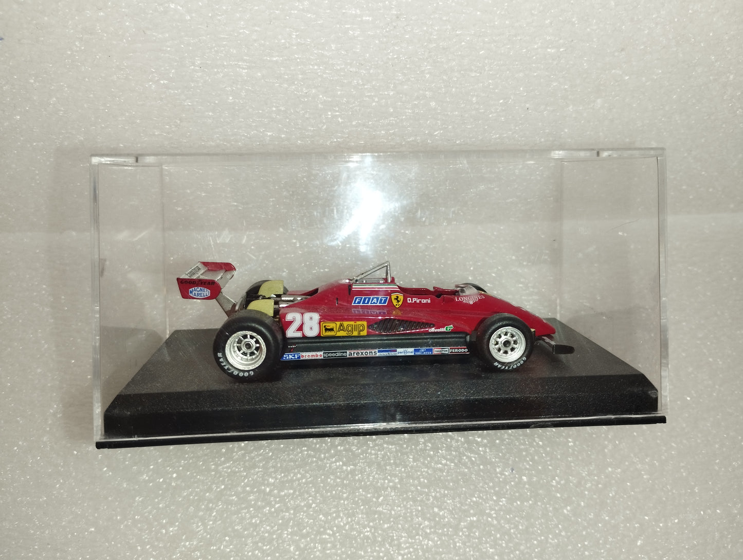 Modellino Ferrari 126 C2 1982 Didier Pironi
Scala  1:43