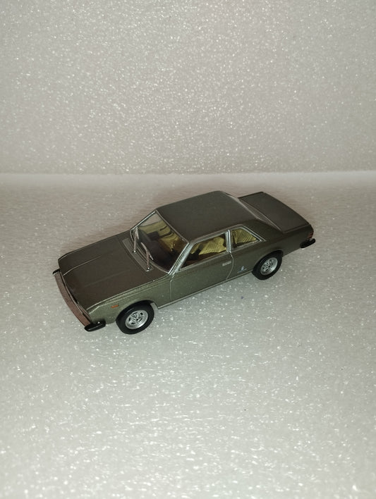 Modellino Fiat 130 Coupé Starline Models

Scala 1:43