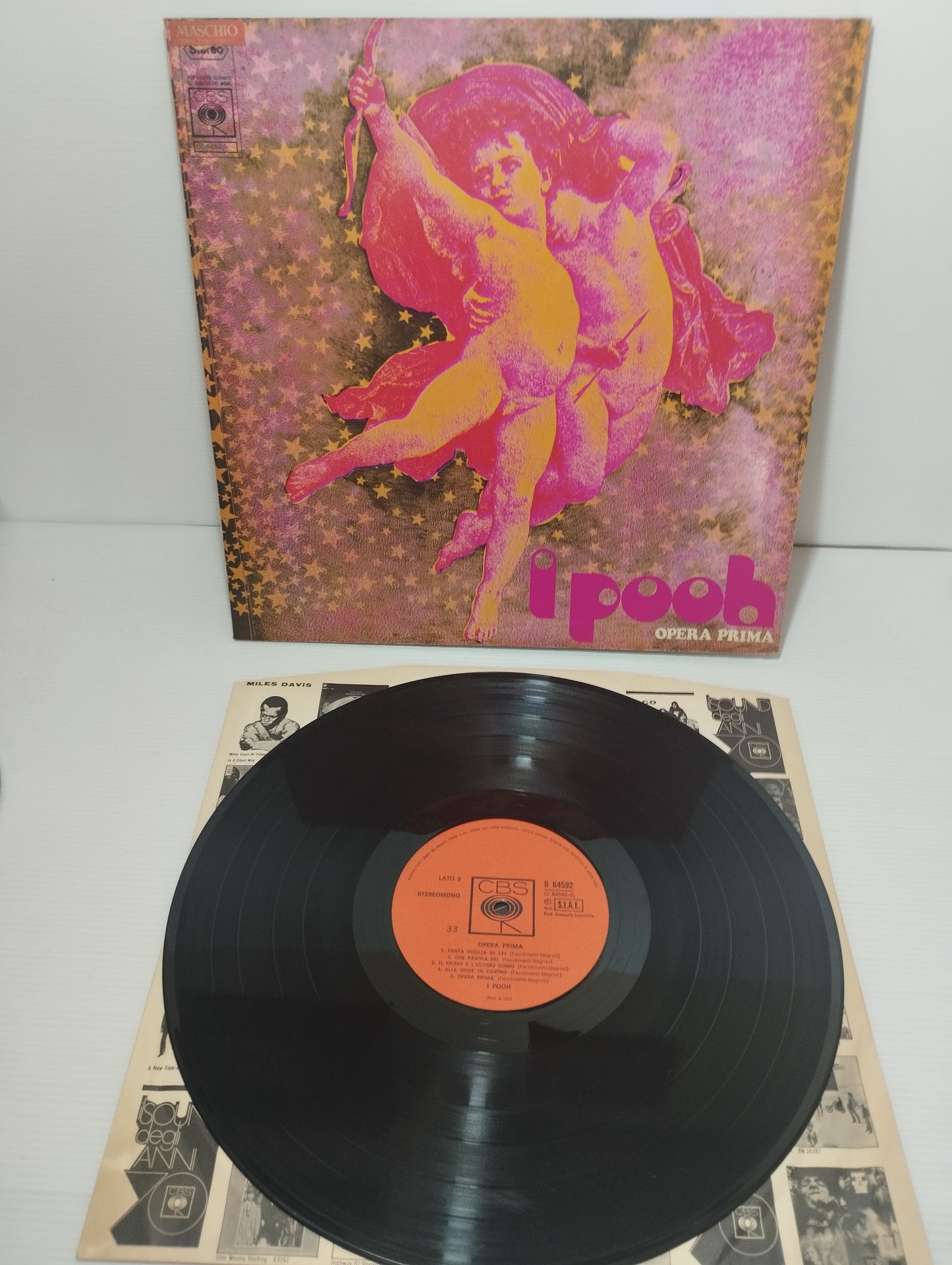 Opera Prima I Pooh LP 33 Giri
Edizione nel 1971 da CBS Cod.S64592
Prima stampa italiana