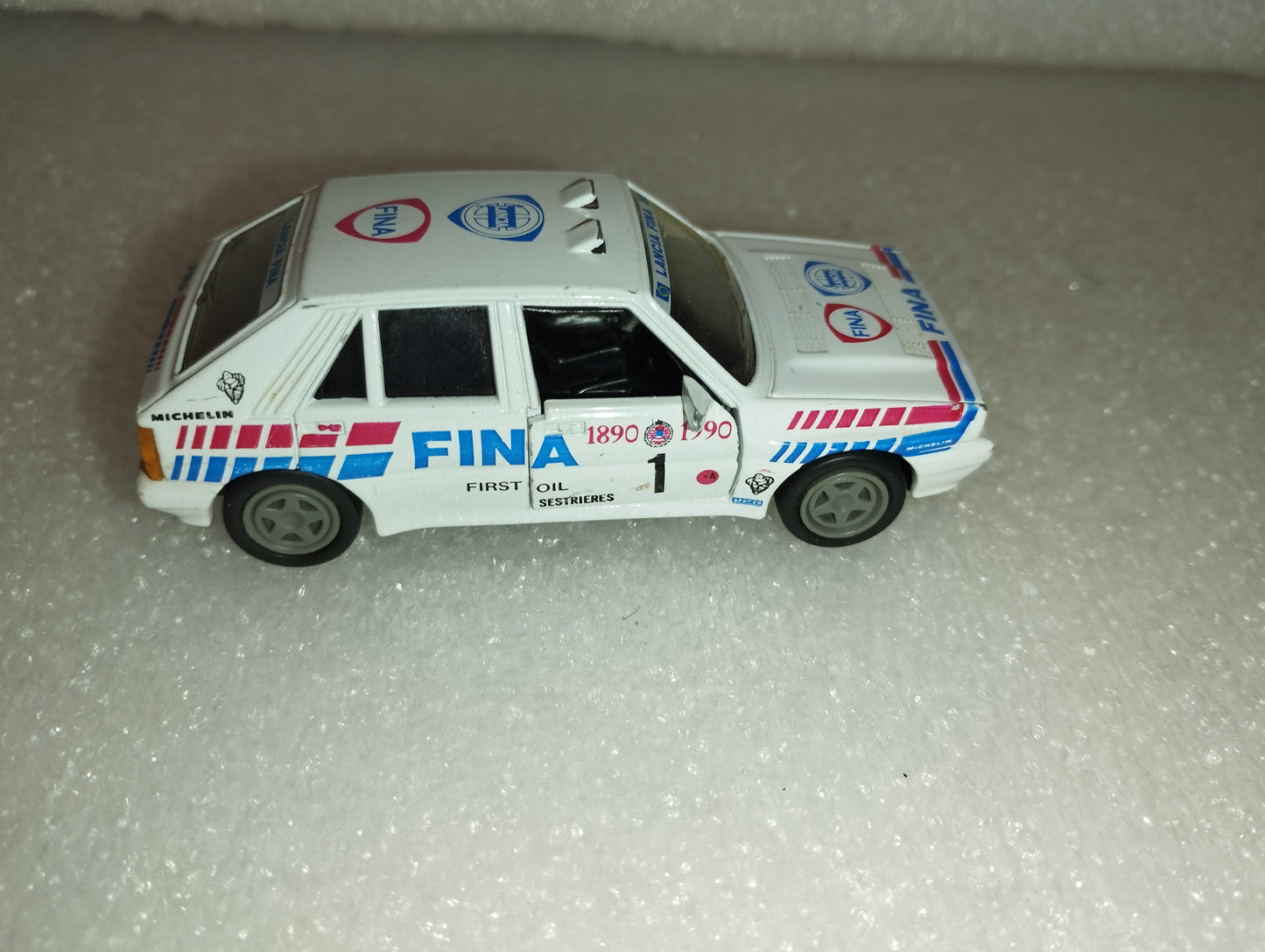 Modellino Lancia Delta Integrale 16V Fina N.1 Rally 1990
Scala 1:43 promozionale raro