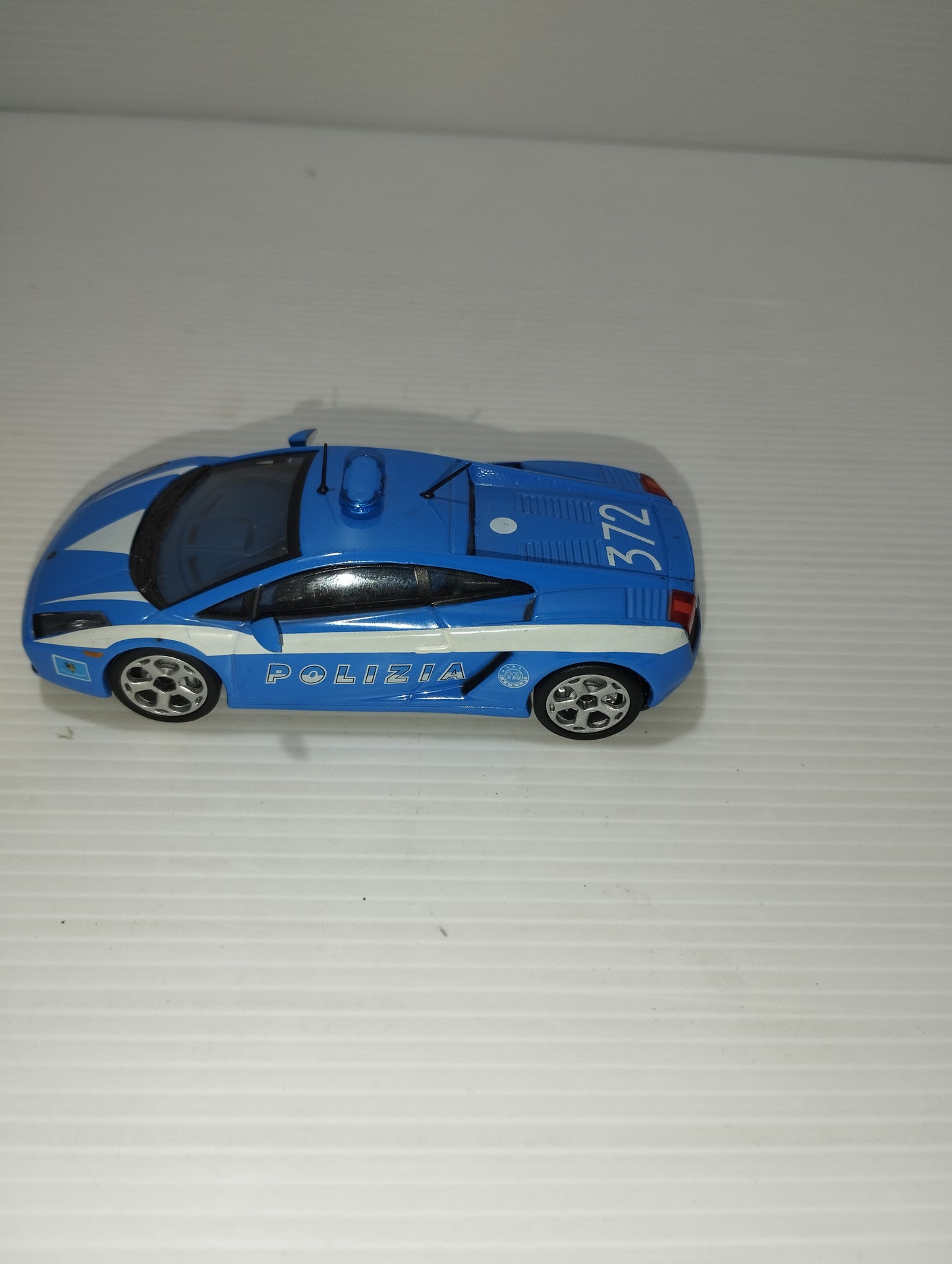 Modellino Lamborghini Gallardo 2003 della Polizia.

Scala 1:43.