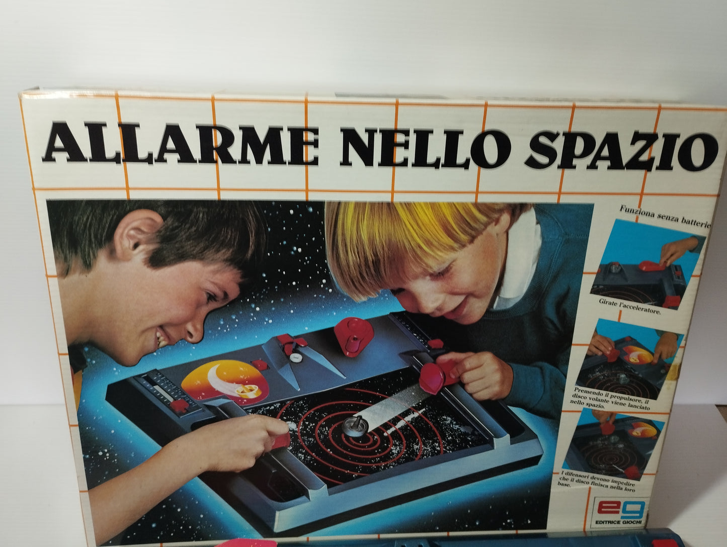 Gioco Allarme nello spazio della EG Editrice Giochi.
Originale anni 80.