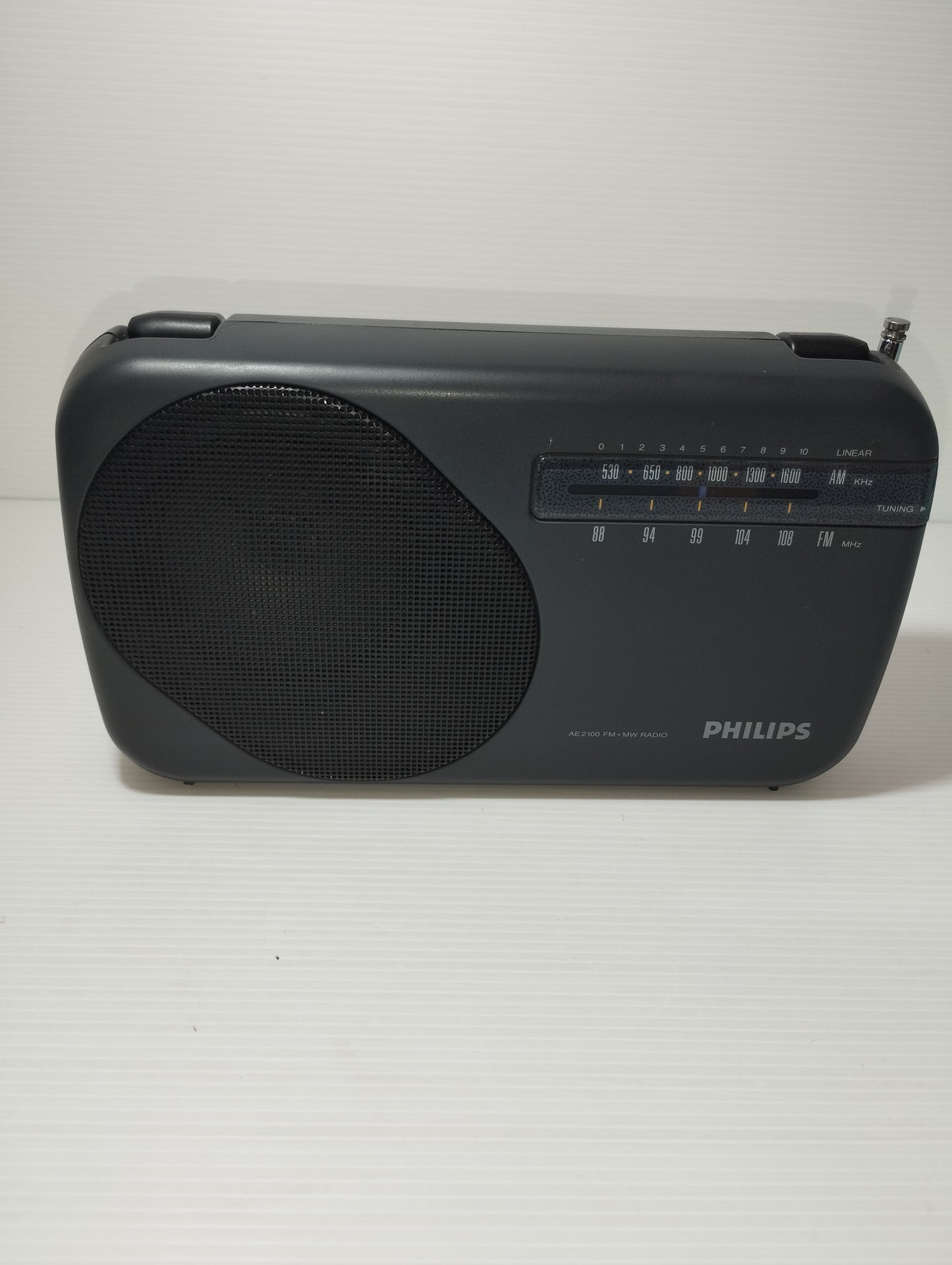 Radio Philips AE 2100 FM/MW