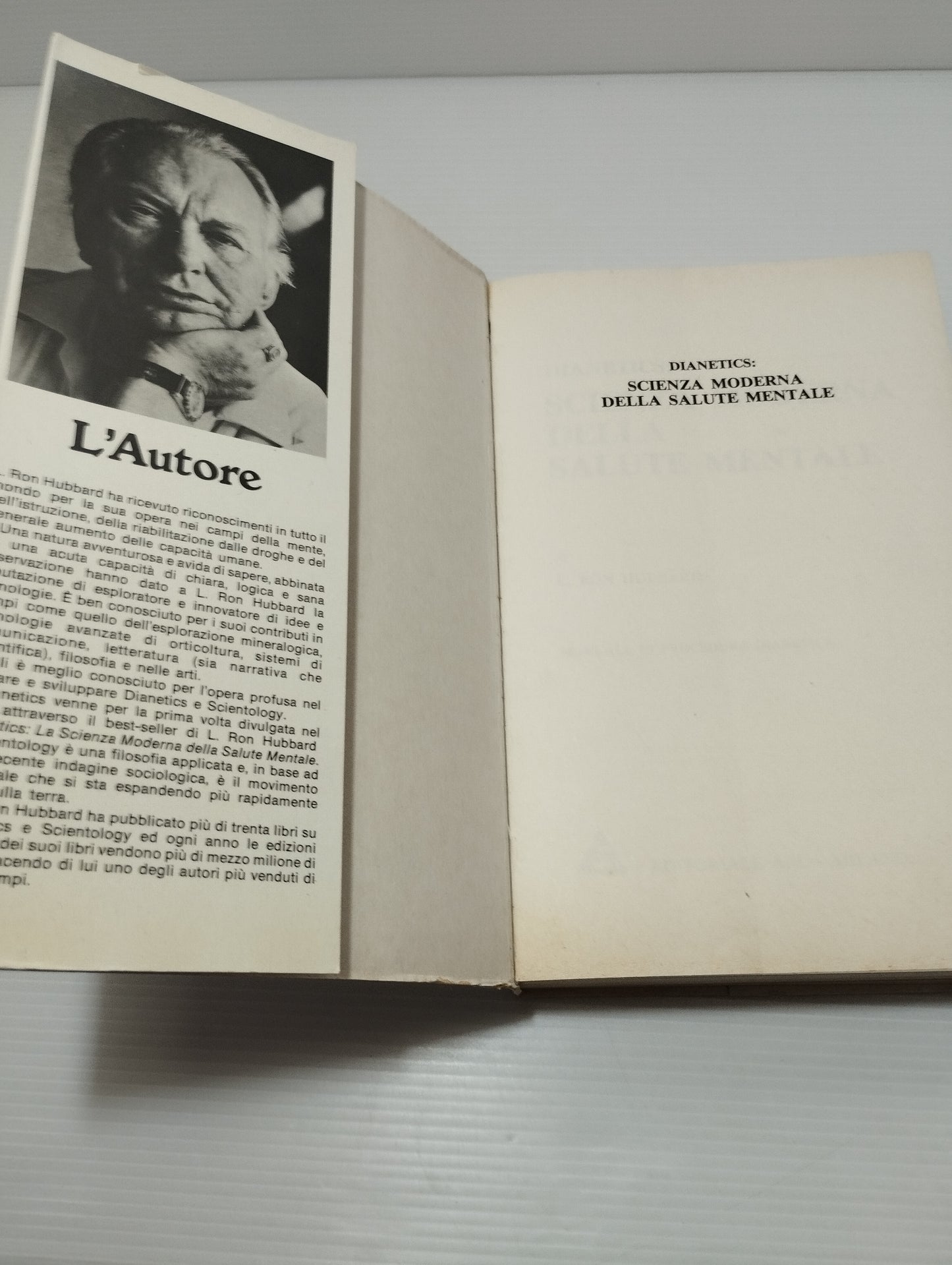 Libro Dianetics L.Ron Hubbard
Editoriale Arc Milano
Seconda  edizione italiana