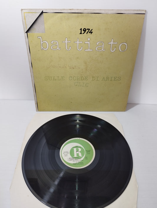 Sulle Corde Di Aries Clic Battiato LP 33 giri
Edito nel 1979 da Dischi Ricordi Cod.ORL 8128