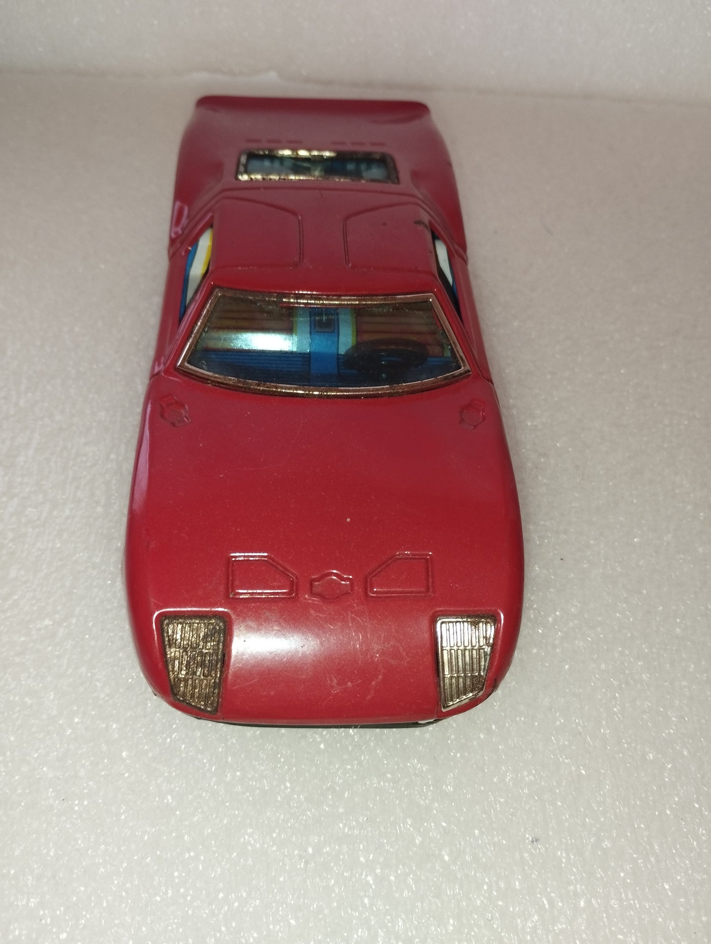 Modellino Ford GT
Prodotto negli anni 60 da Bandai in latta
Made in Japan