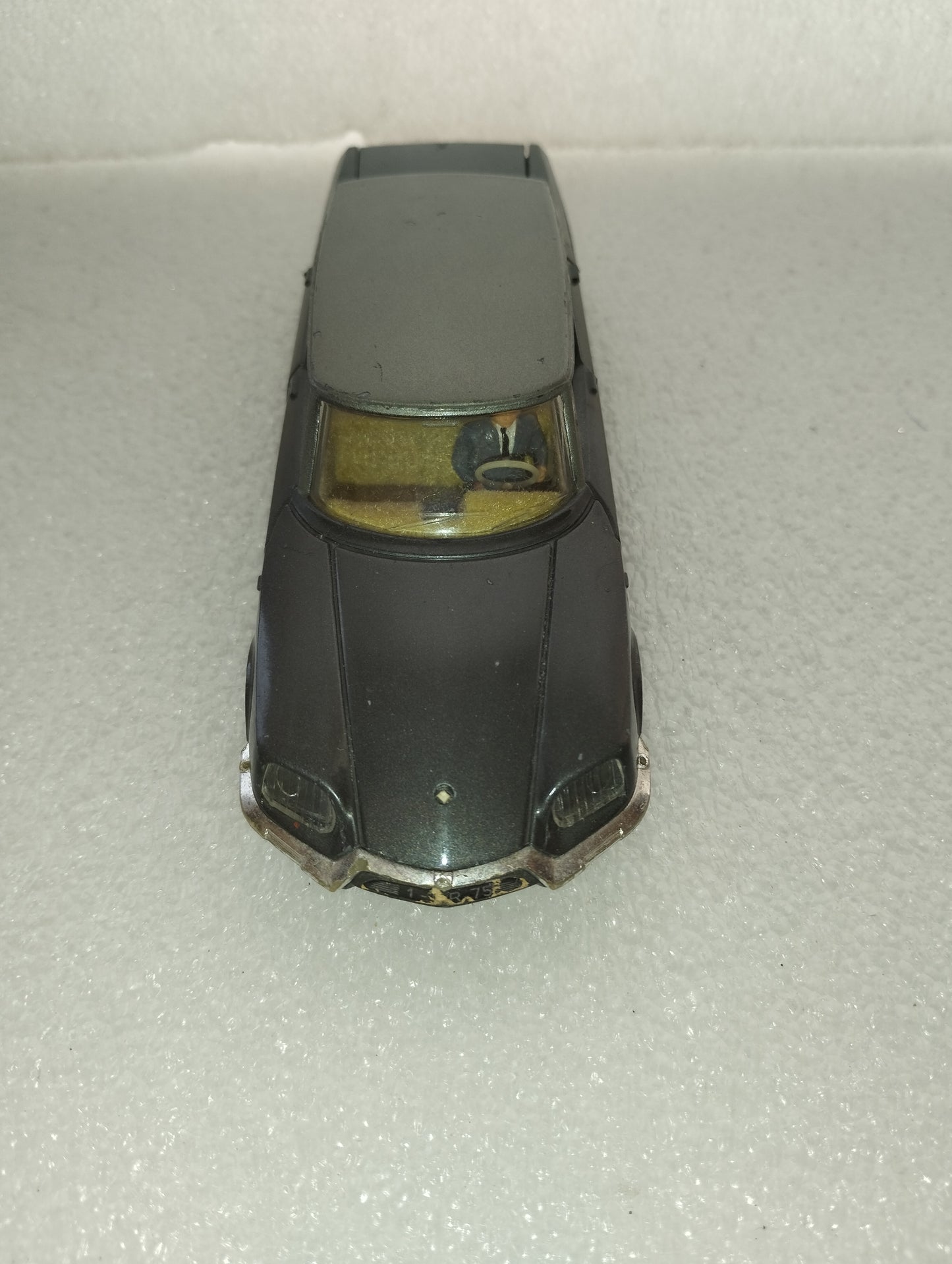 Modellino Citroen Presidentielle 1:43  Prodotto da Dinky Toys cod.1435
Made in France