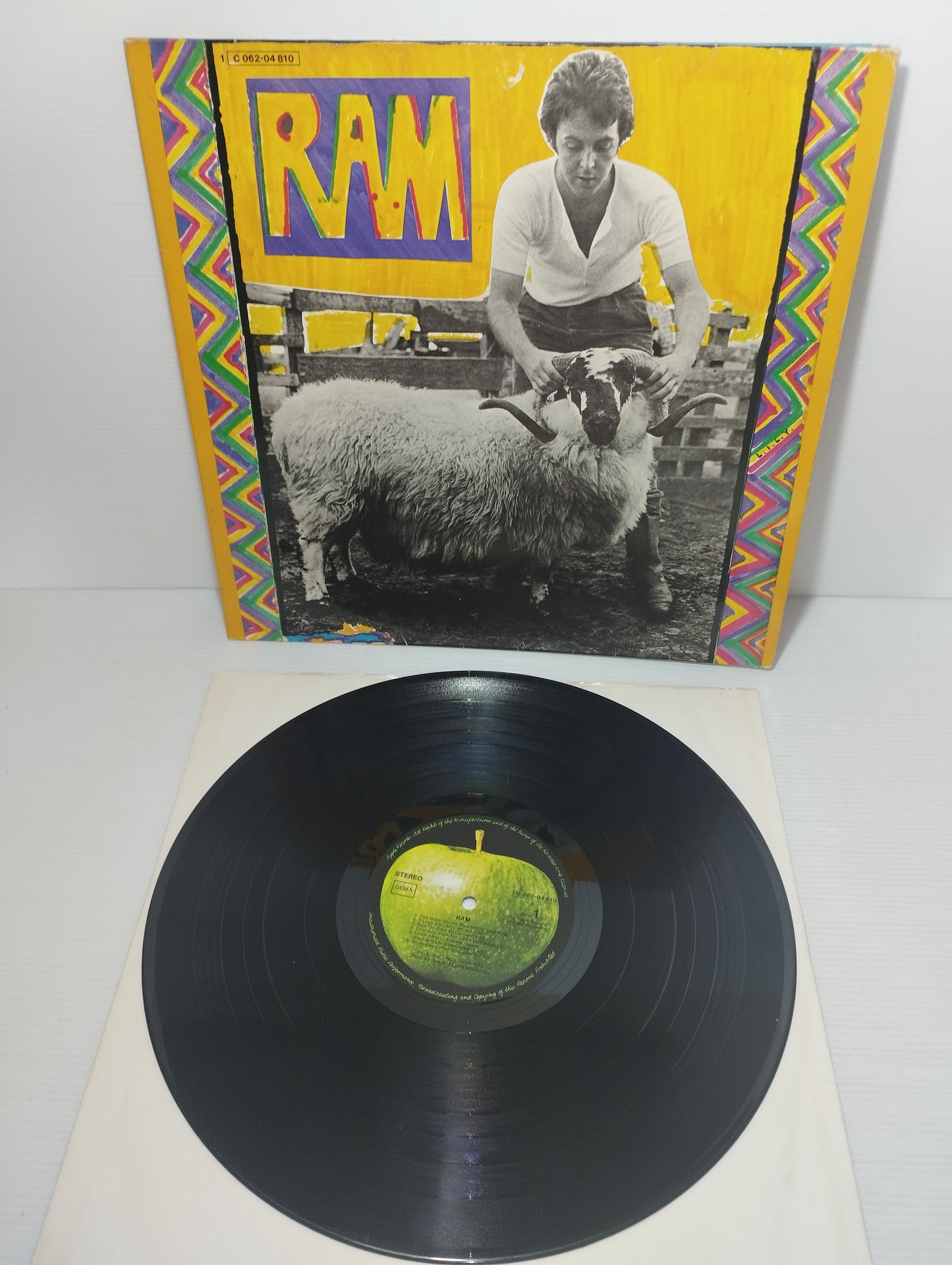 RAM Paul MC Cartney LP 33 Giri
Etichetta Apple cod.1 062-04810
Stampa tedesca