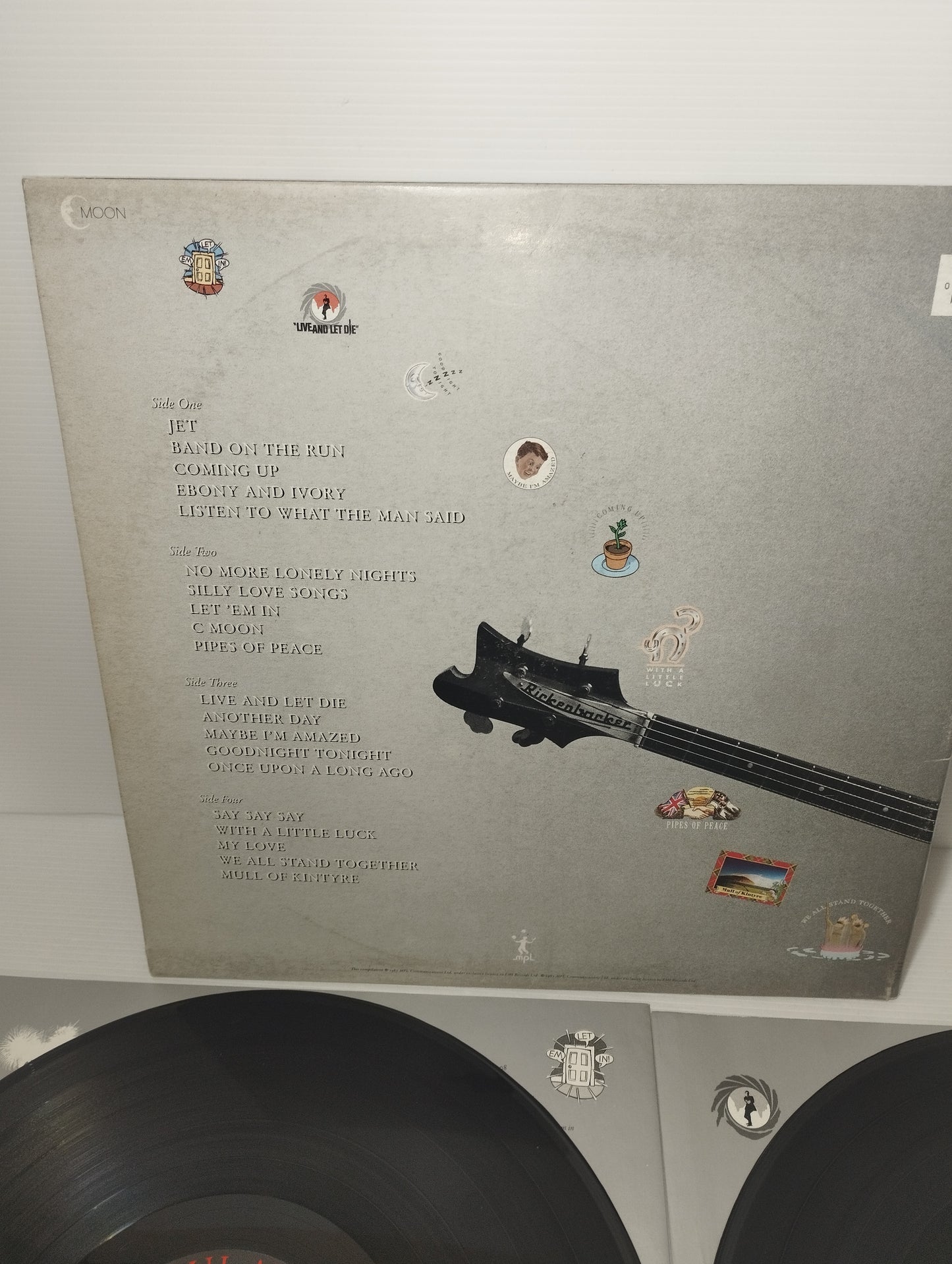 All the best Paul MC Cartney 2 LP 33 Giri
Etichetta MPL EMI cod.2-62 74 8507 1