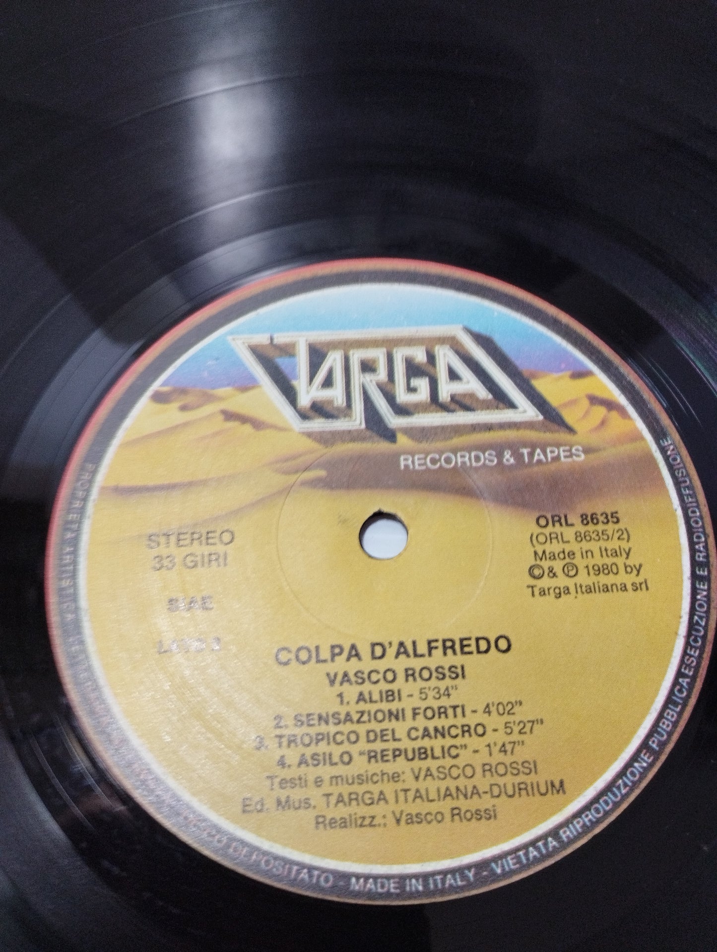 Colpa d'Alfredo Vasco Rossi lo 33 giri
Edito da Targa Records Cod.ORL 8635
Serie Orizzonte