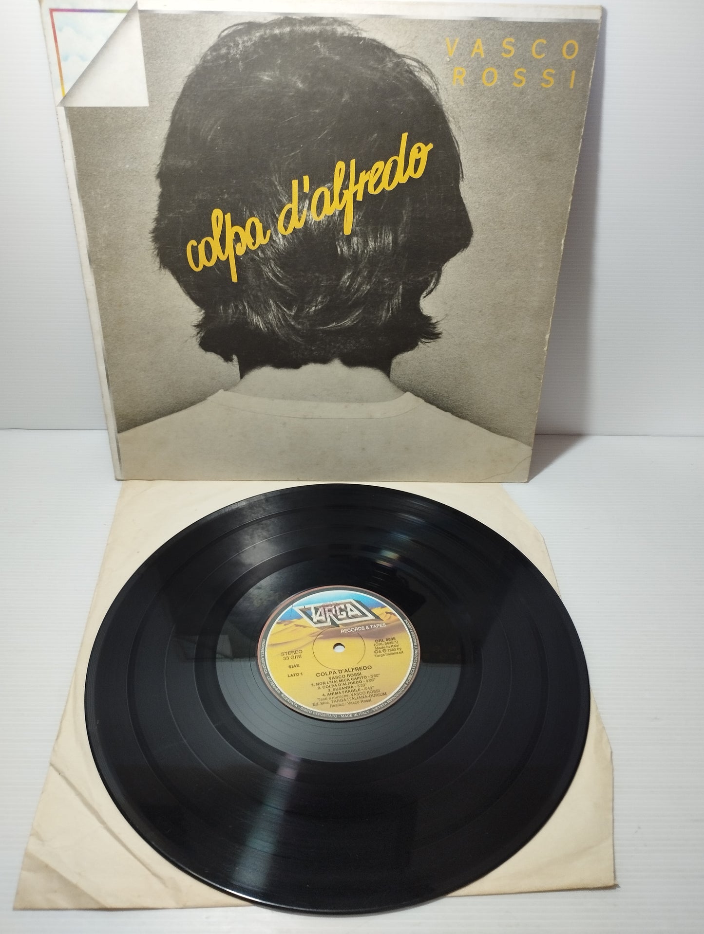 Colpa d'Alfredo Vasco Rossi lo 33 giri
Edito da Targa Records Cod.ORL 8635
Serie Orizzonte