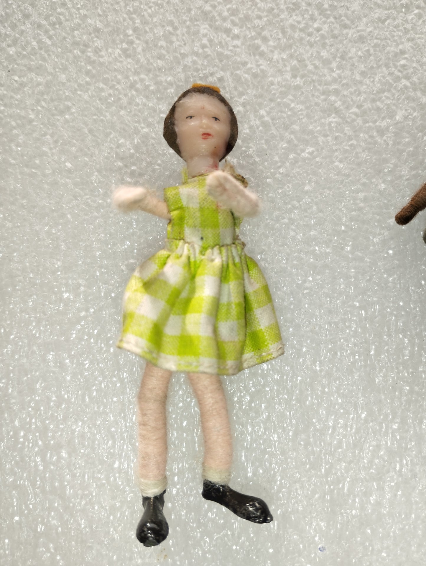 Bambole In Miniatura per Casa delle  Bambole in Metallo/Plastica/Tessuto
D'epoca
