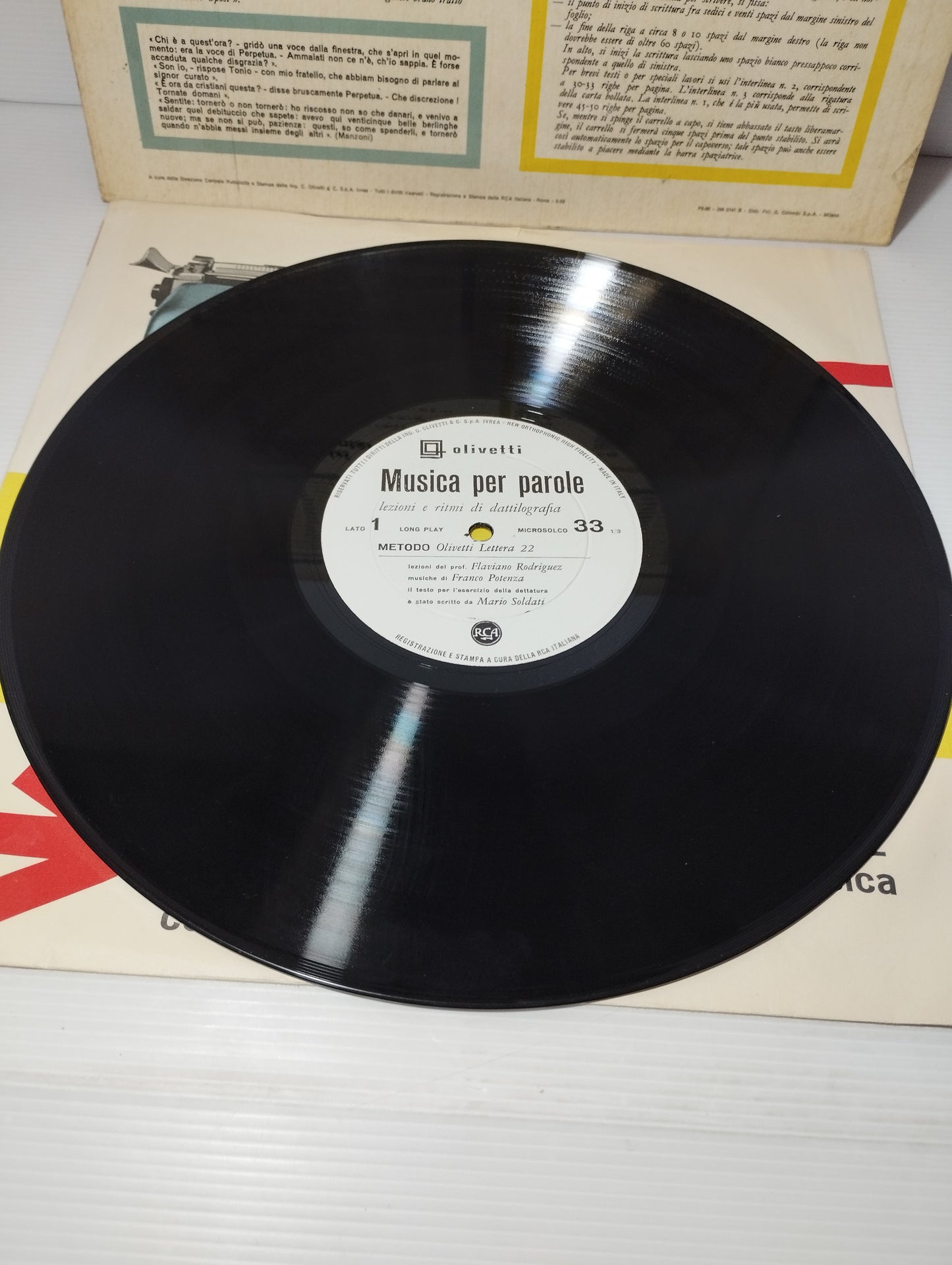 Musica Per Parole Olivetti LP 33 Giri
Edito nel 1959