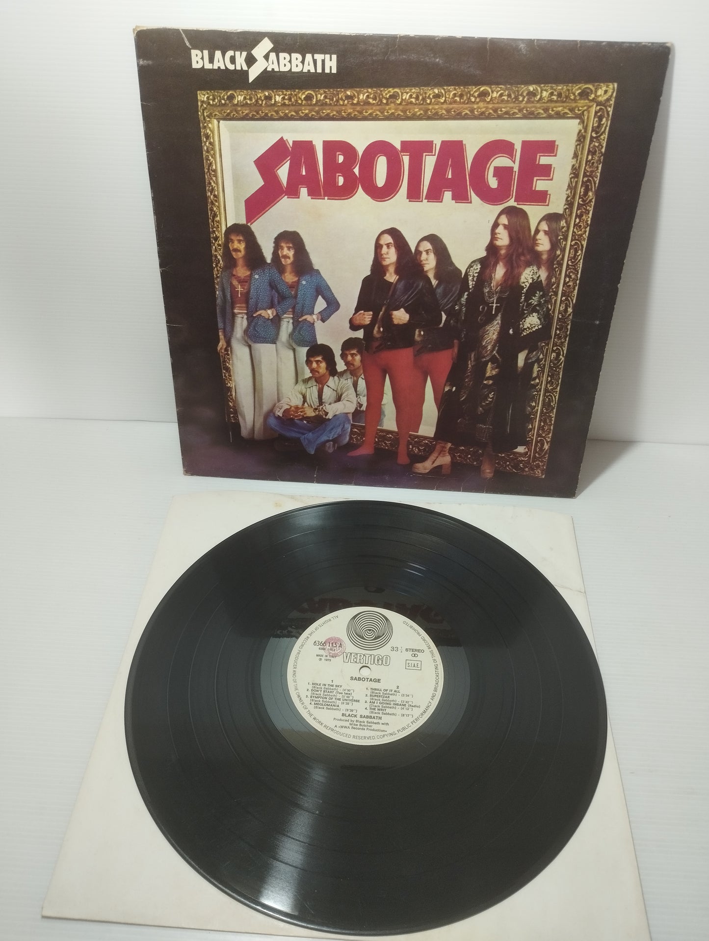 Sabotage Black Sabbath LP 33 Giri
Edito nel 1975 da Vertigo cod.6366 115 A
Prima stampa italiana