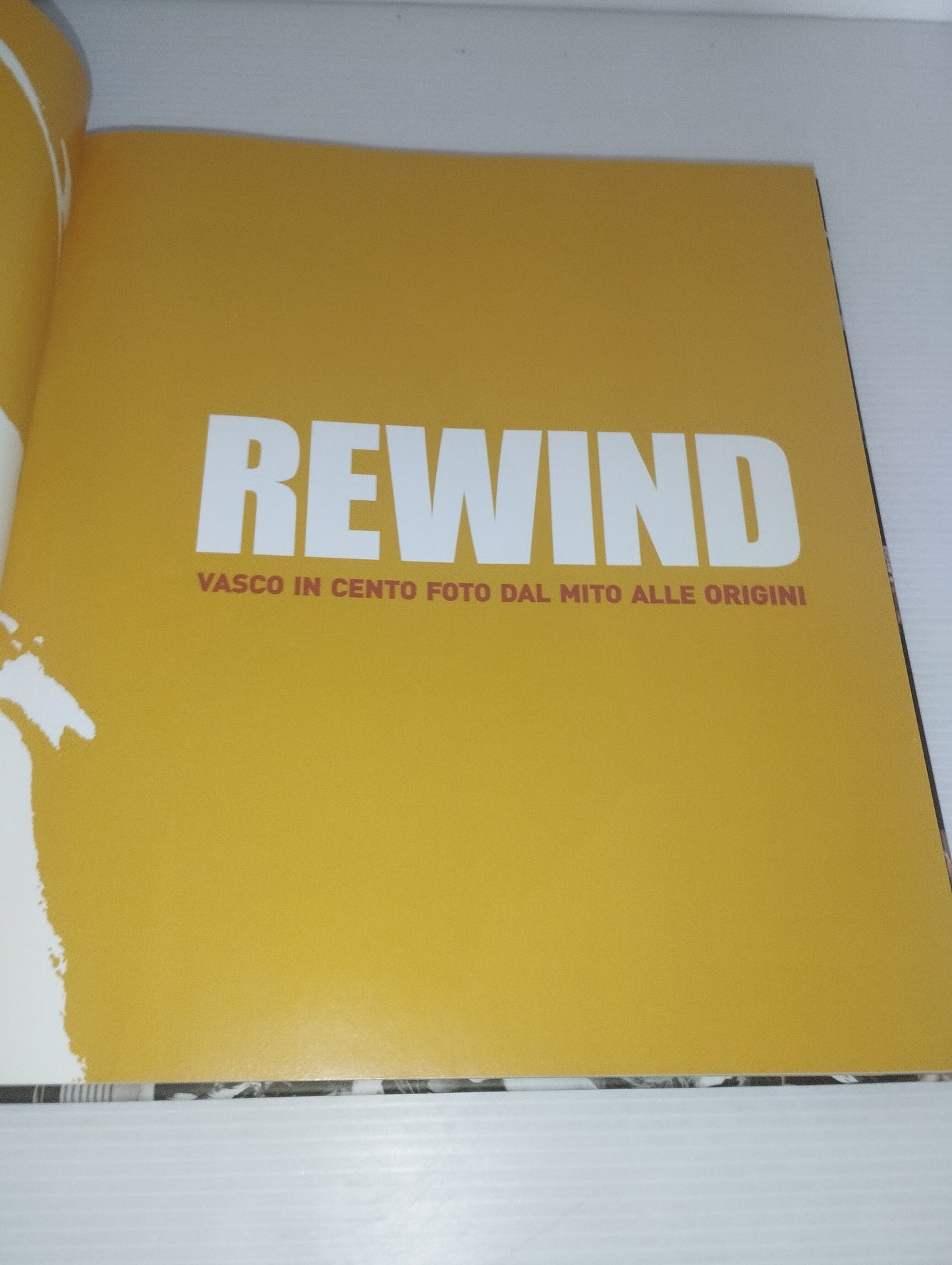 Rewind Vasco Rossi Libro Fotografico Edito nel 2005 da Rizzoli