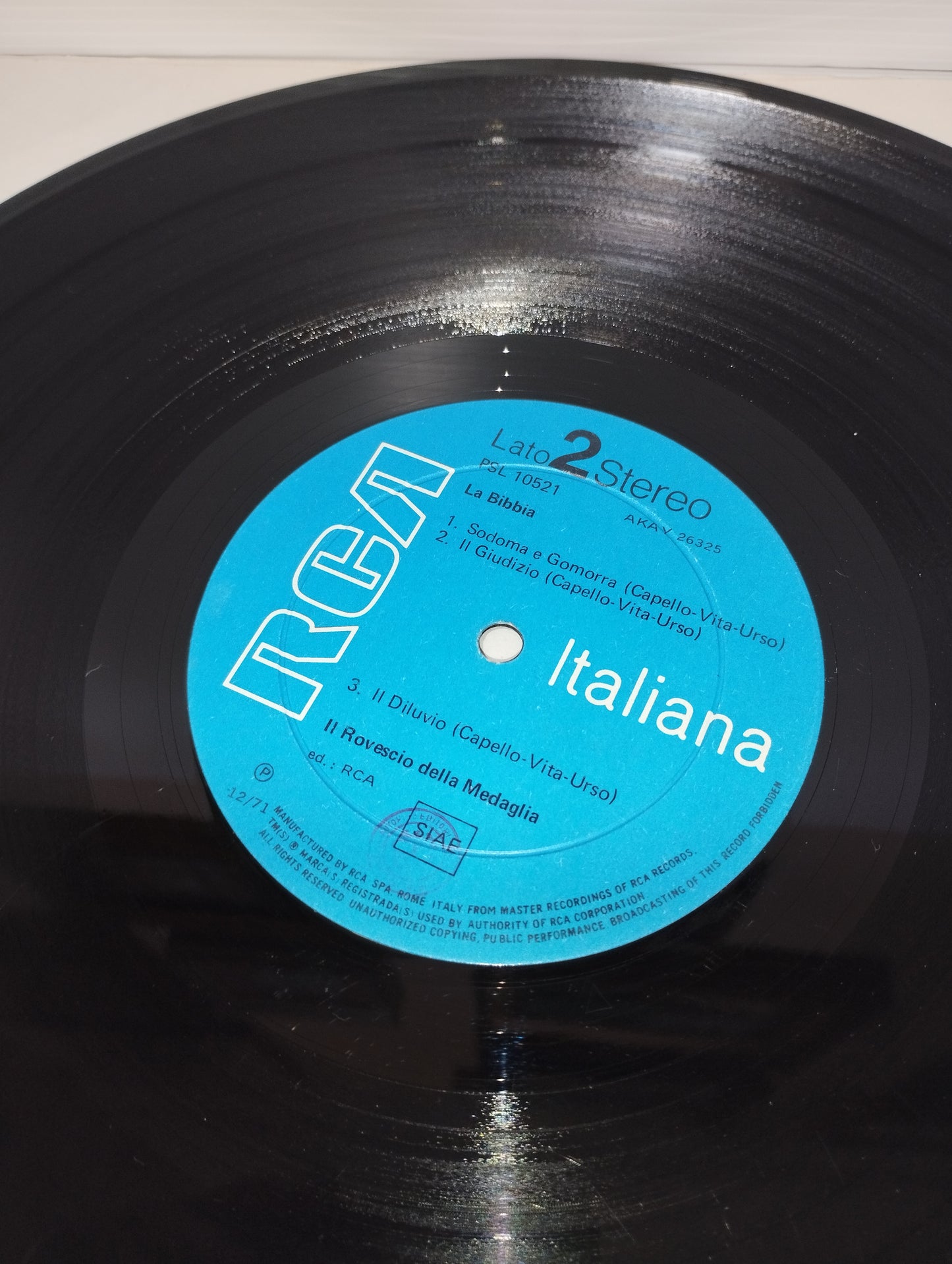 La Bibbia Il Rovescio Della Medaglia LP 33 giri
 RCA Cod.PSL 10521 SOLO VINILE