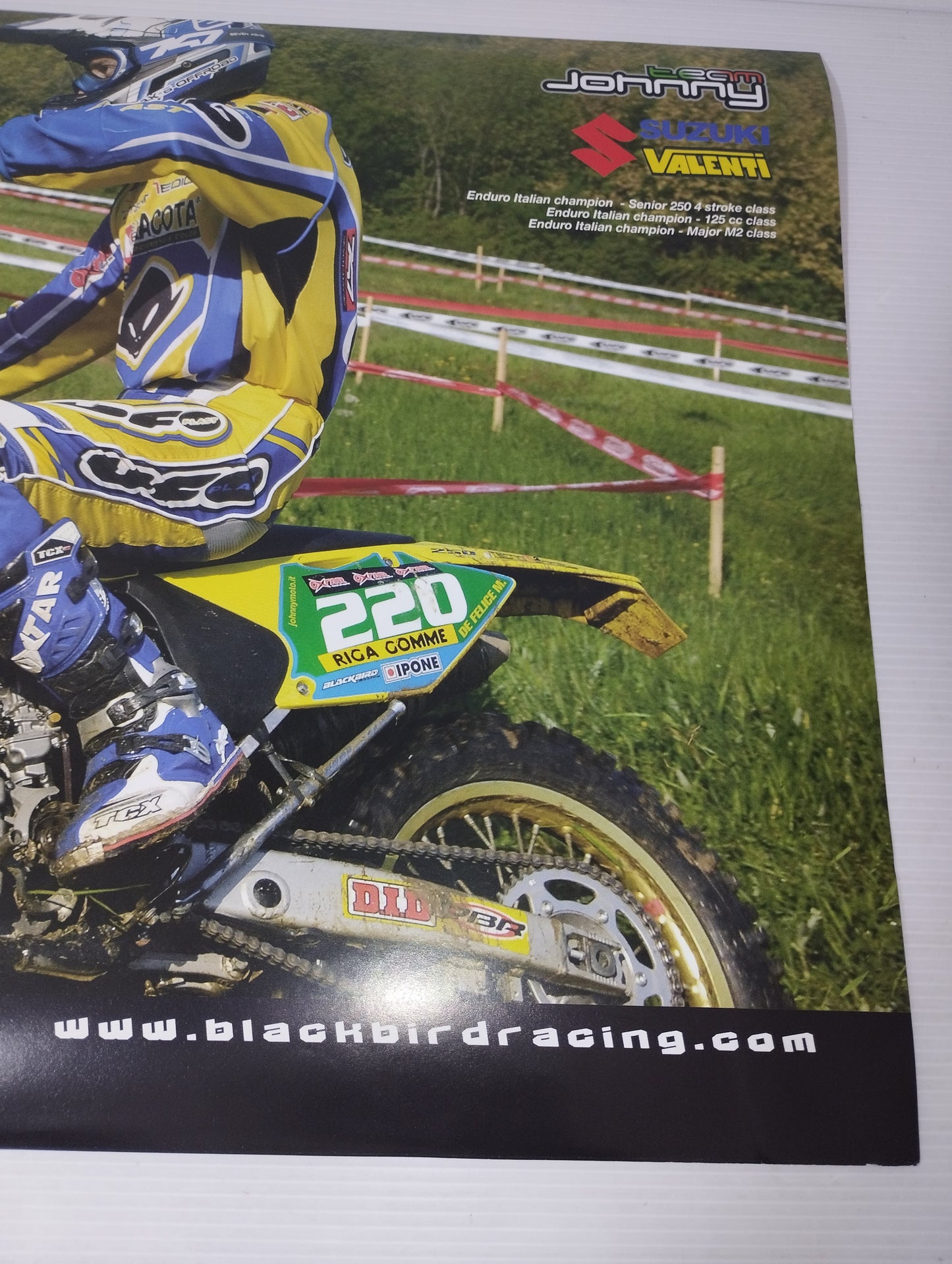 Poster Blackbird Racing
Suzuki Enduro
Dimensioni poster 48 x 33 cm