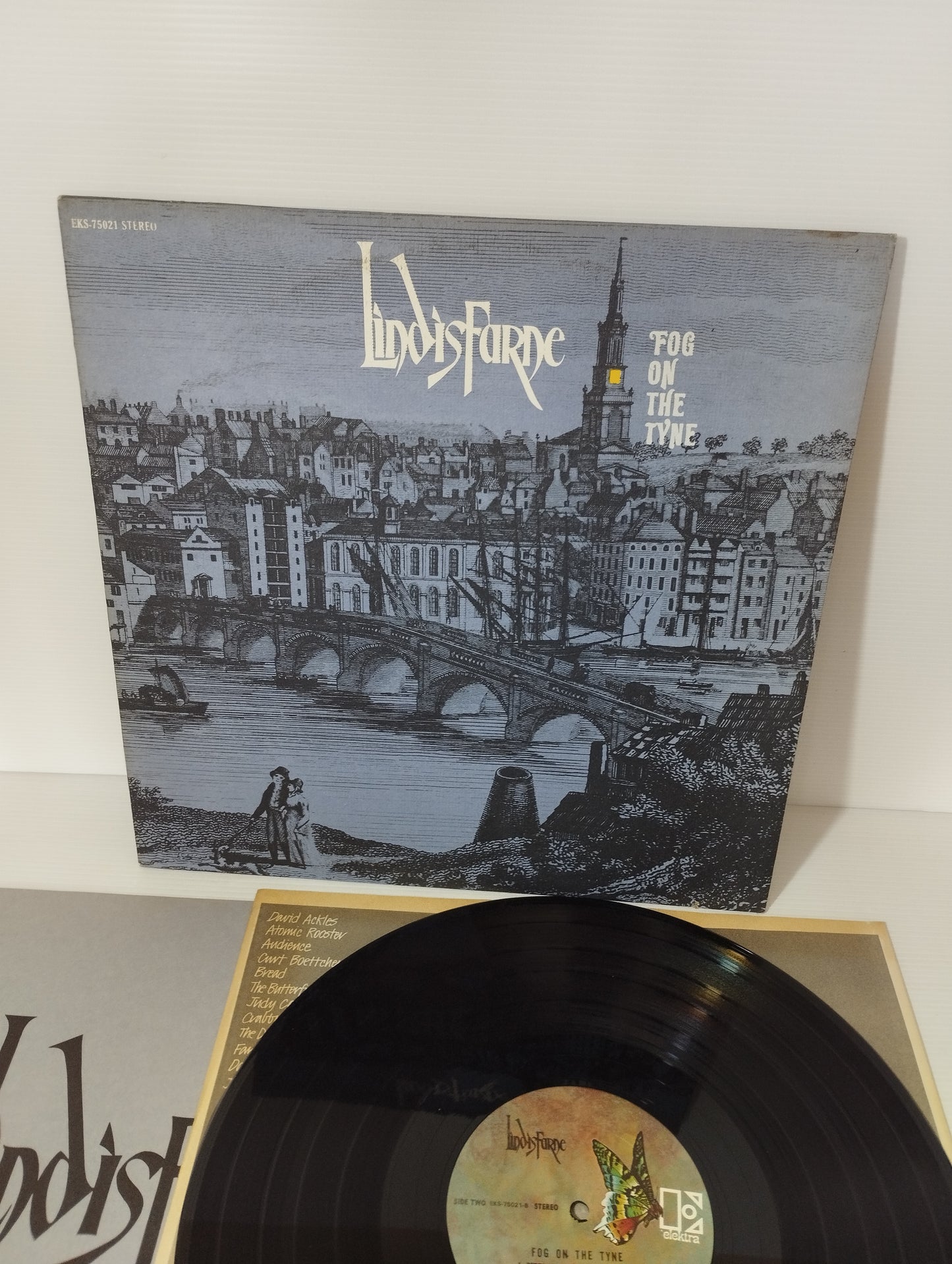 Fog on the Tyne Lindisfarne LP 33 Giri
Edito da Elektra Cod. ESK -75021